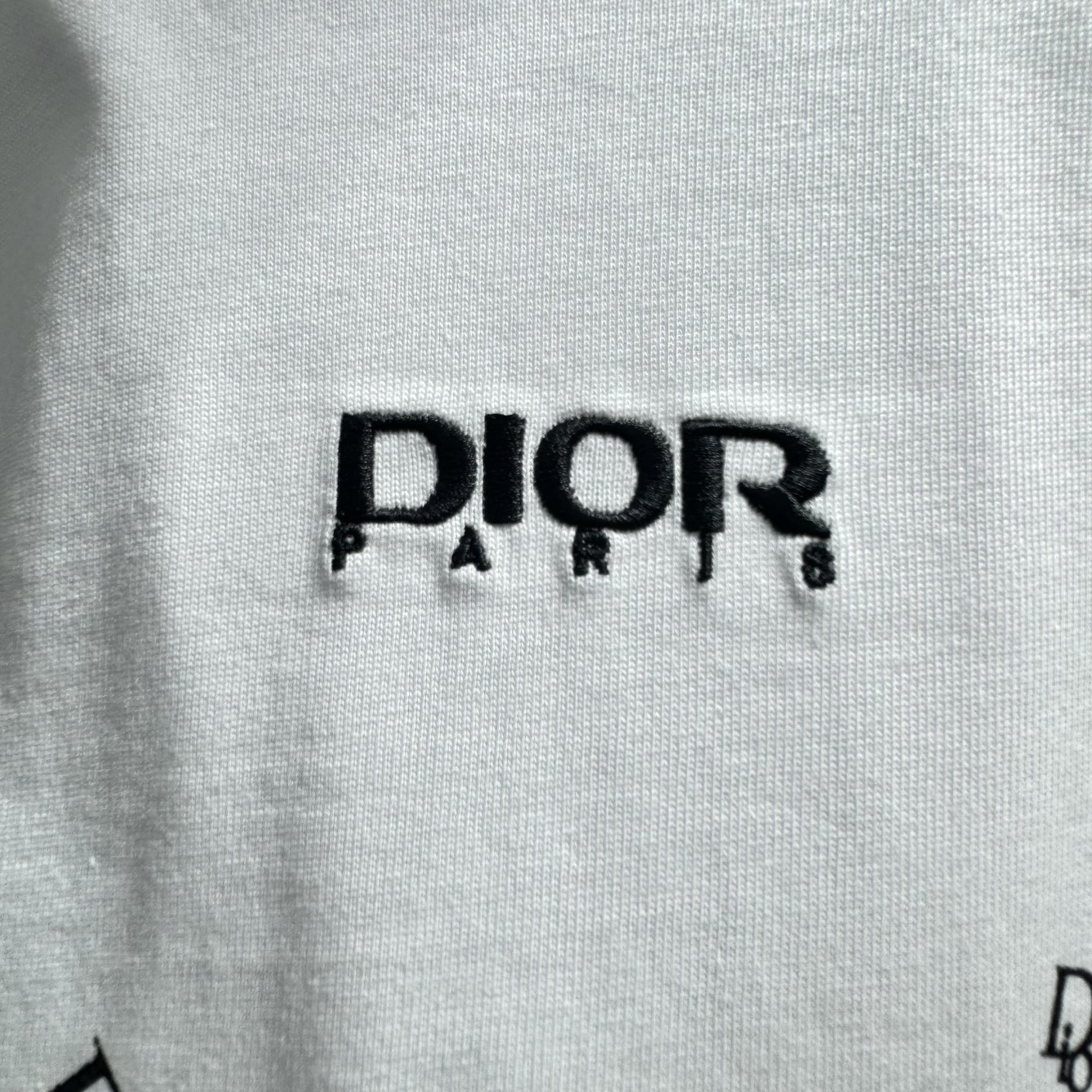 Dior 26ss Dior迪奥 早春新款圆领短袖 采用270克纯棉面料 网点印花 字母绣花工艺