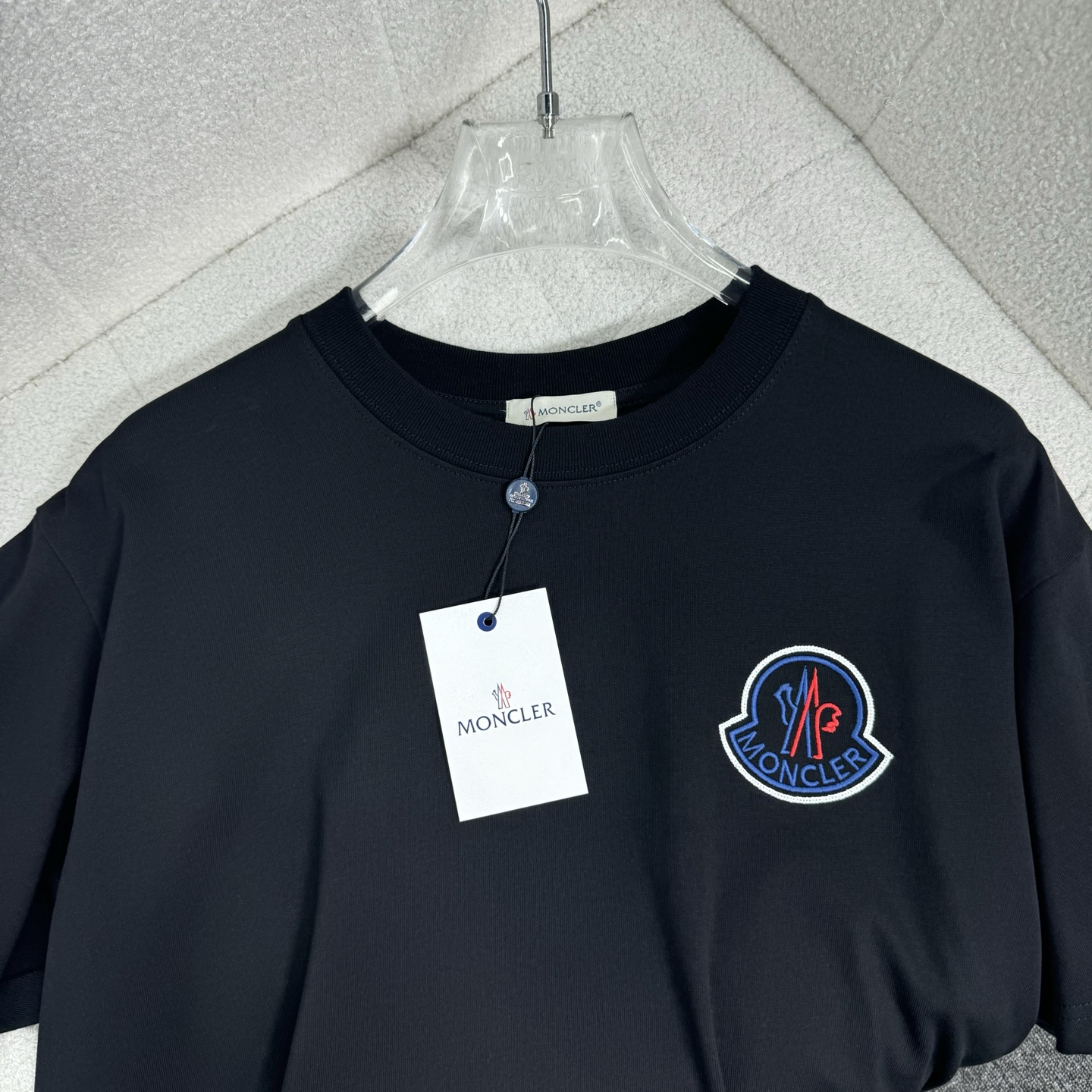 Moncler Moncler 蒙口2026ss春夏新款 270克双纱纯棉面料 圆领短袖 重工中空绣花