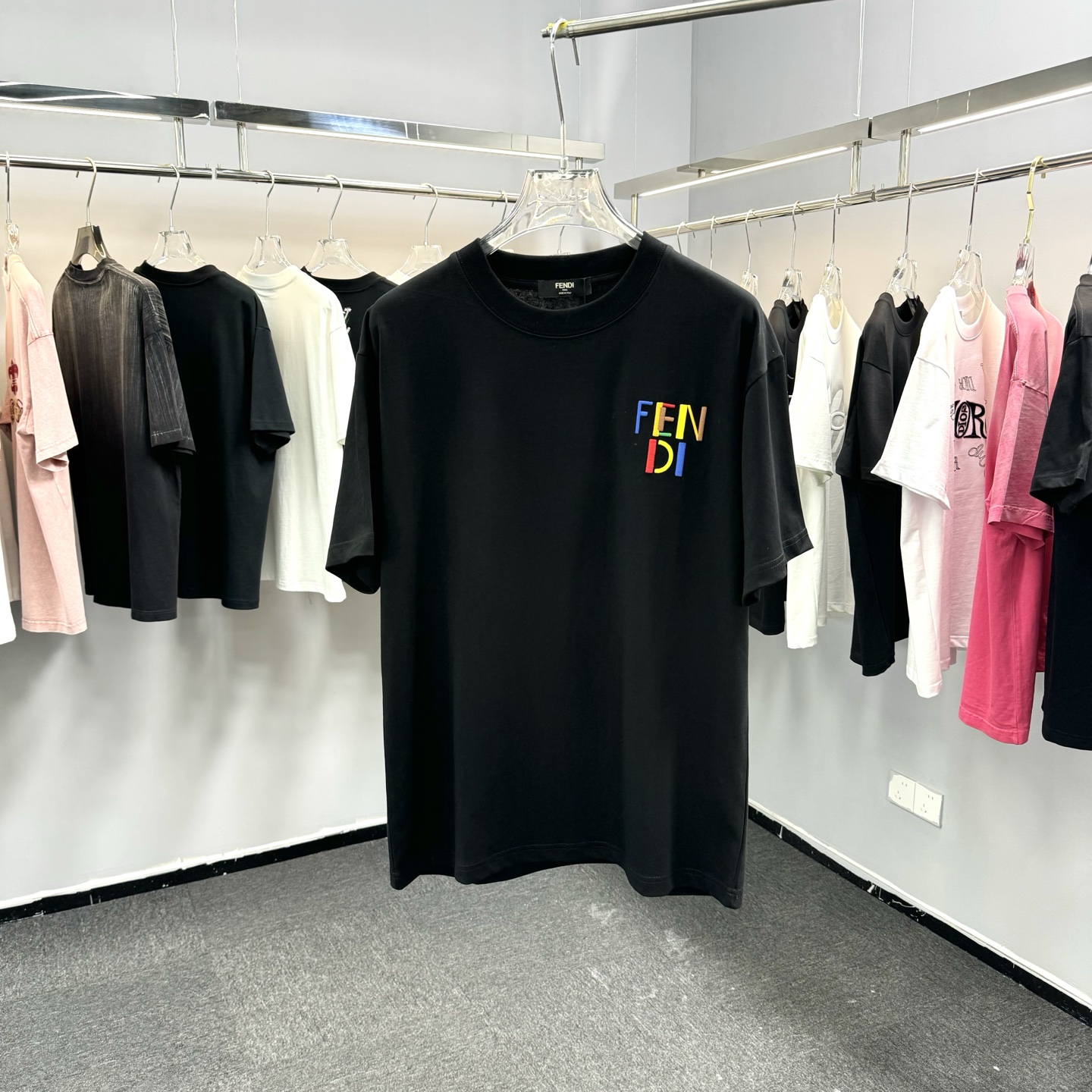 Fendi 26ss FF芬迪早春新款圆领短袖