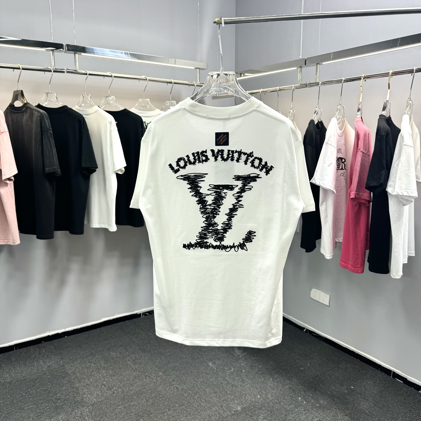 Louis Vuitton 26ss LV 驴家早春新款圆领短袖