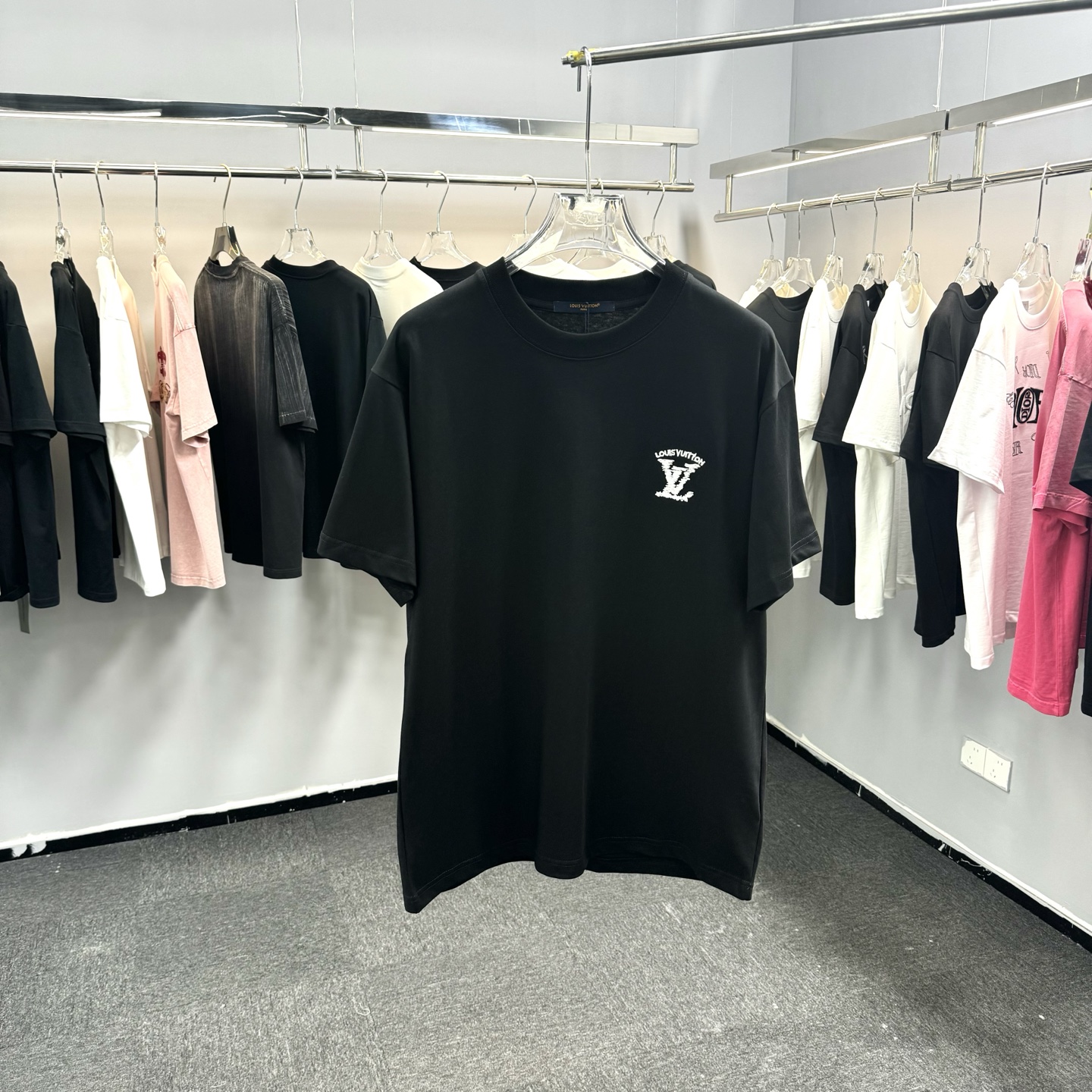 Louis Vuitton 26ss LV 驴家早春新款圆领短袖