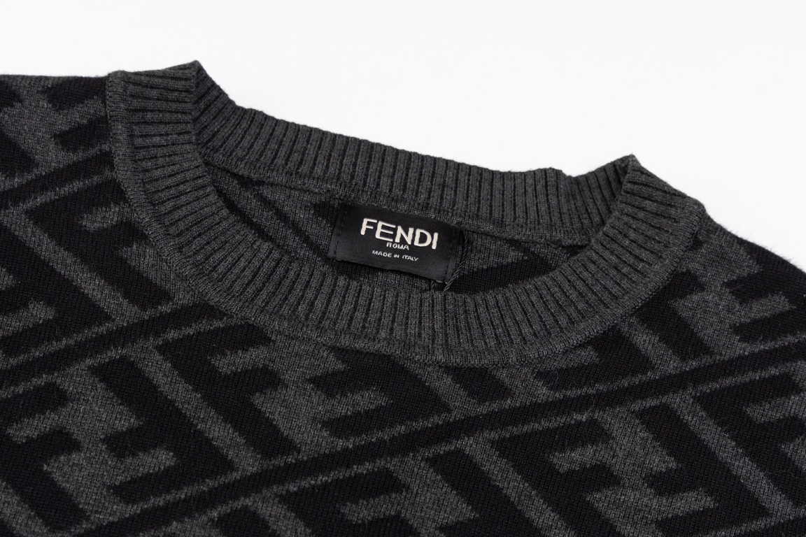 Fashion Styles with Custom Wool Fabrics for Classic Round-Collar Sweater by FENDI - 图片 5