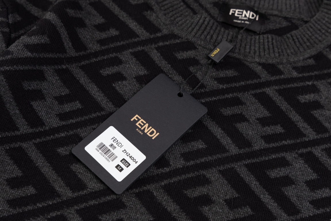 Fashion Styles with Custom Wool Fabrics for Classic Round-Collar Sweater by FENDI - 图片 6