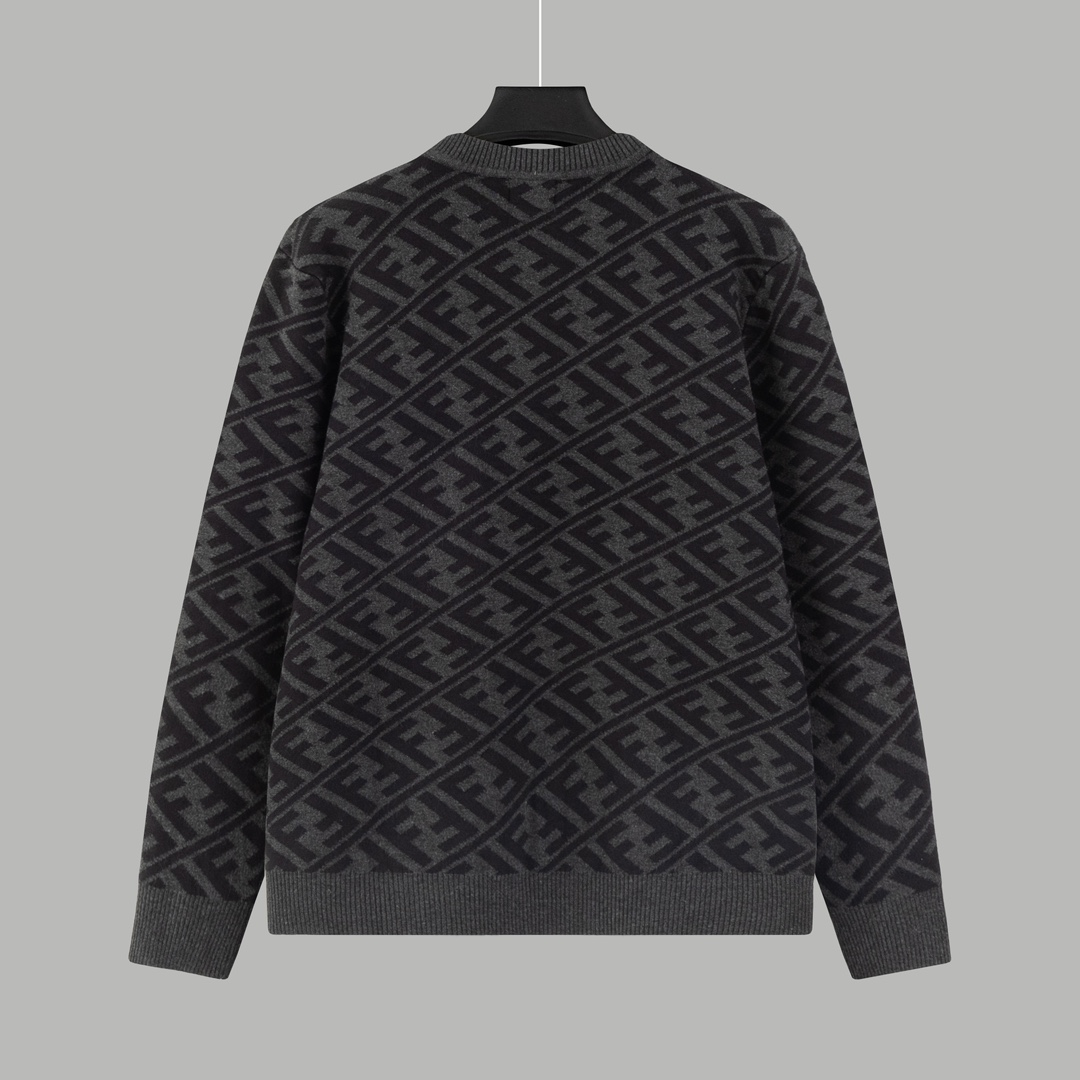 Fashion Styles with Custom Wool Fabrics for Classic Round-Collar Sweater by FENDI - 图片 3