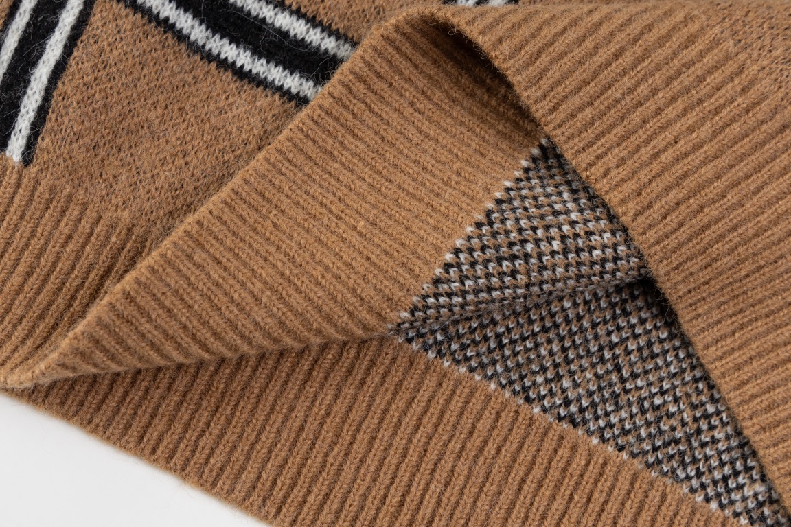 Fashion Styles with Custom Wool Fabrics for BBR’s Plaid Wool Collar Handbags - 图片 9