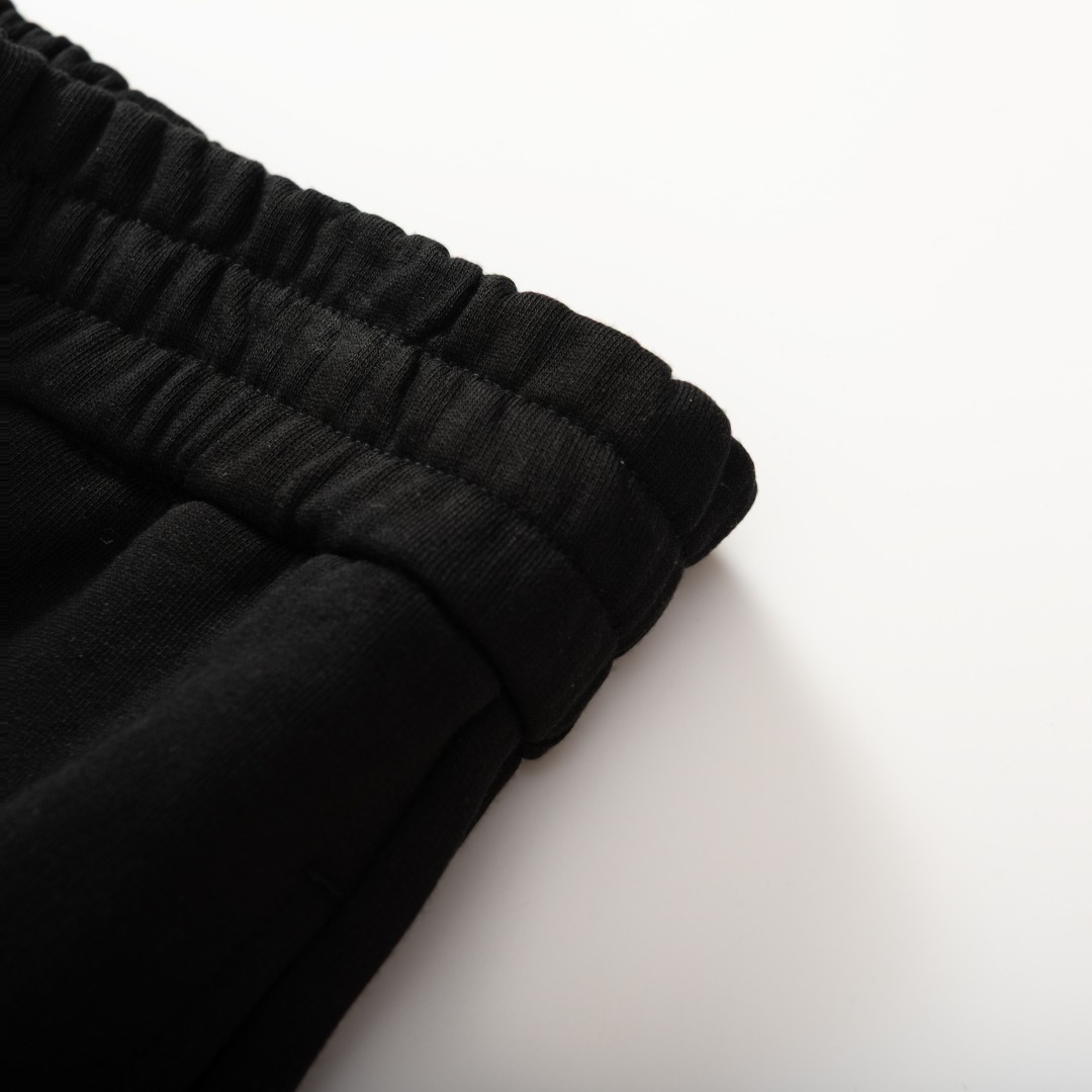 Burberry Men's Black Cotton Blend Casual Drawstring Shorts - S to XL 4 o 1iopaescltss1ie21hei1qcrnr9g