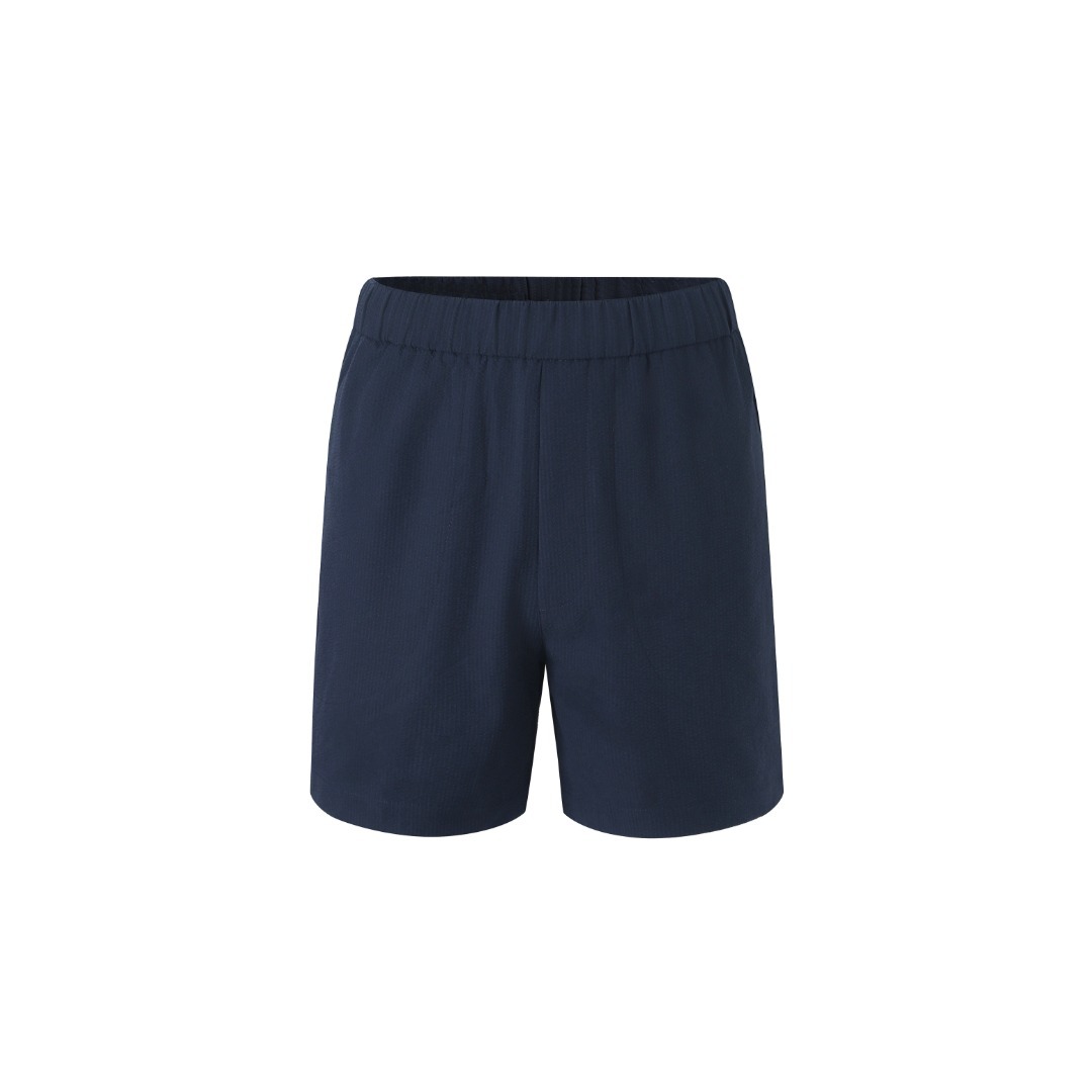 。MONCLER泡泡皱饰标短裤
面料选择:
选用76%的高棉含量+24%聚酯纤维的棉质混纺梭织面料。高棉