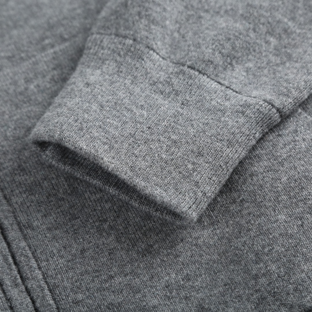 Burberry Men's Grey Cashmere Blend Embroidered Logo Zip-Up Hoodie 8 o 1j60g6tl62s52ib1jfgr6d1dpm8
