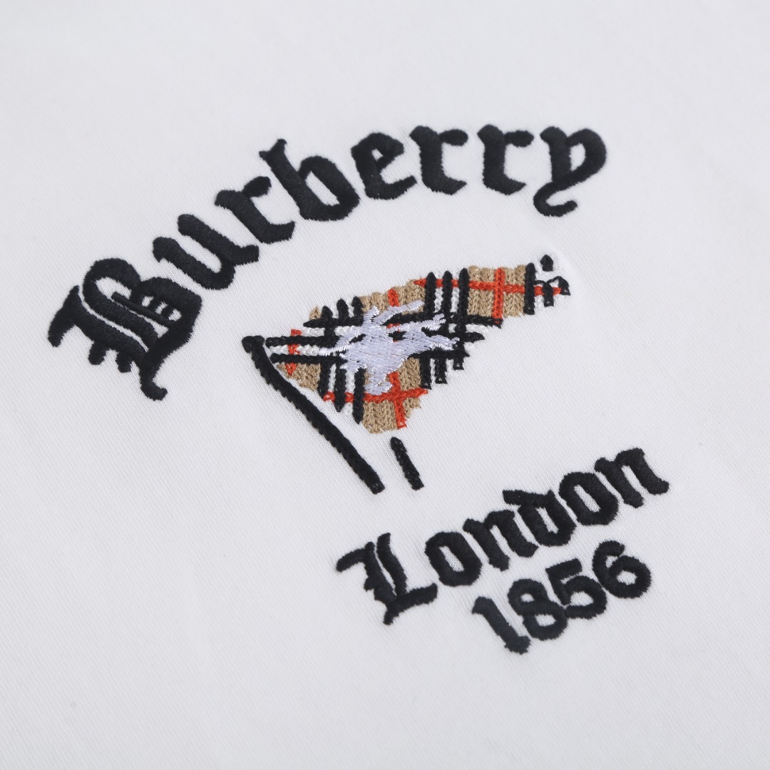 Burberry 格纹旗帜刺绣圆领短袖t恤