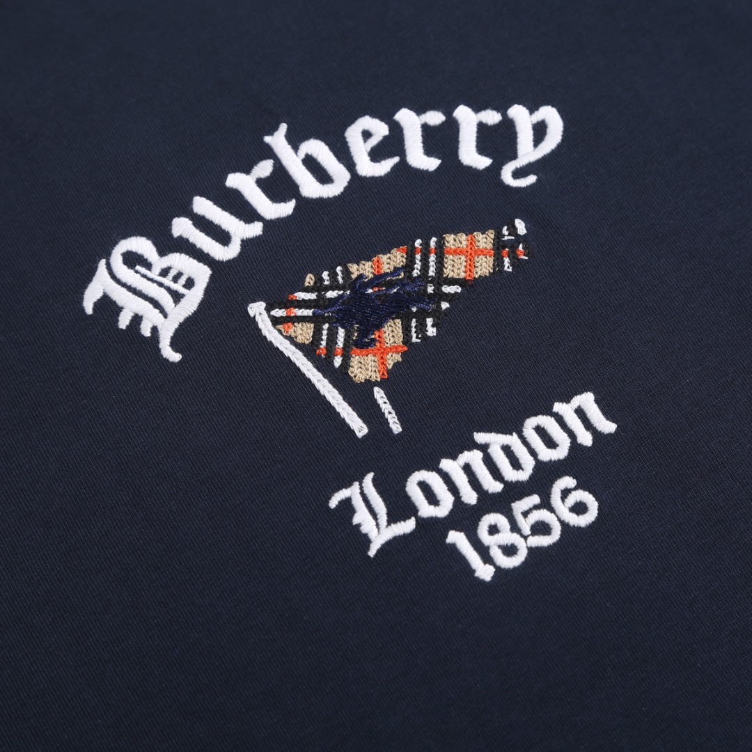Burberry 格纹旗帜刺绣圆领短袖t恤