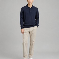 Bur长袖Polo针织衫 面料选择: 甄选多元棉羊毛混纺面料,羊绒搭配羊毛、棉,辅以聚酰胺与弹性纤维科学配比。进口针 Bur长袖Polo针织衫 面料选择: 甄选多元棉羊毛混纺面料,羊绒搭配羊毛、棉,辅以聚酰胺与弹性纤维科学配比。进口针