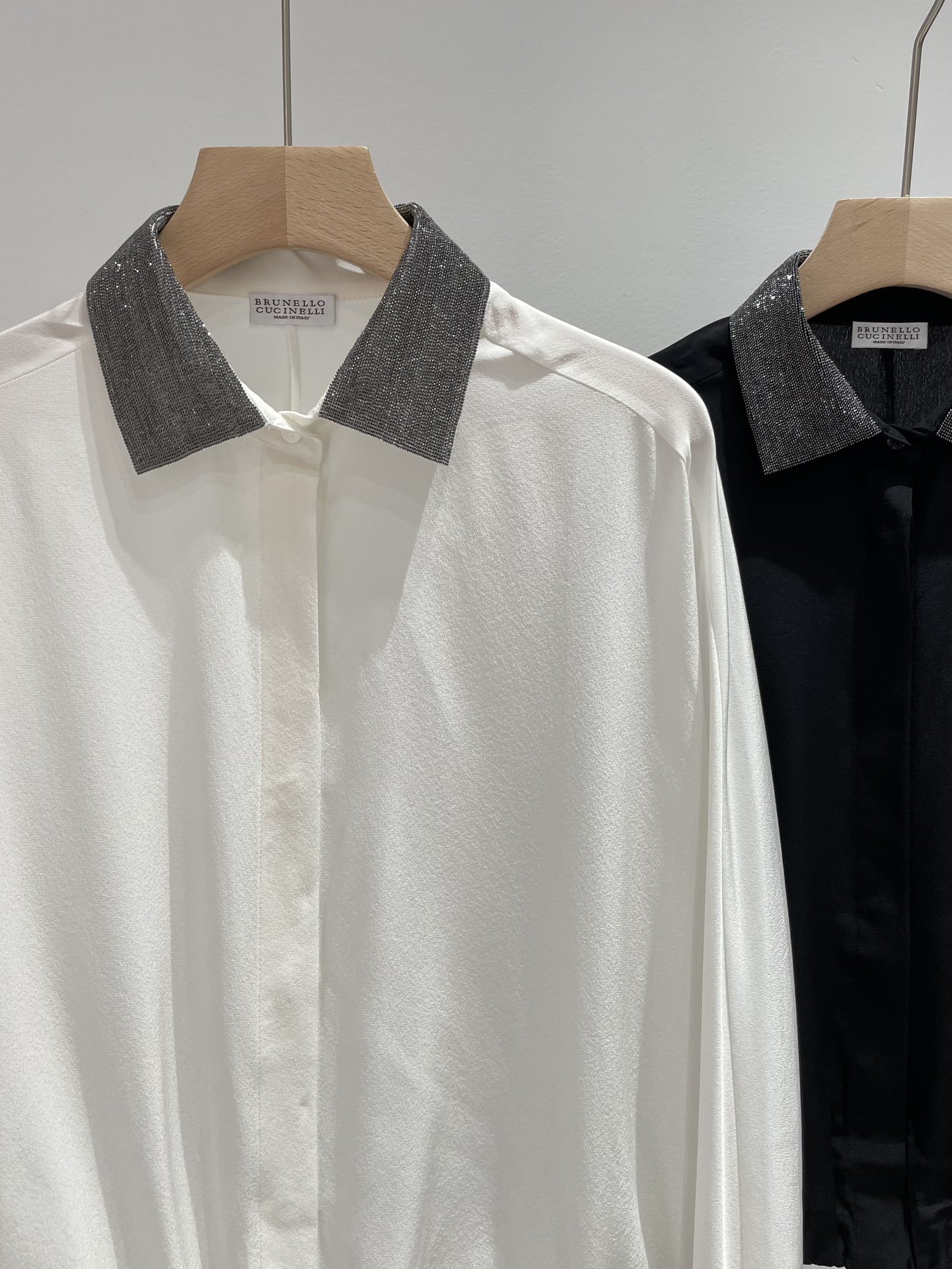 BC重工钉珠衬衫100%真丝超精致百搭款黑色白色SML具体价格咨询客服