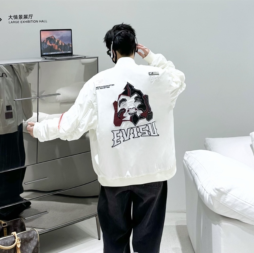 Luxury Evisu Buddha Flight Jacket: Detailed Features and Design Summary - 图片 6
