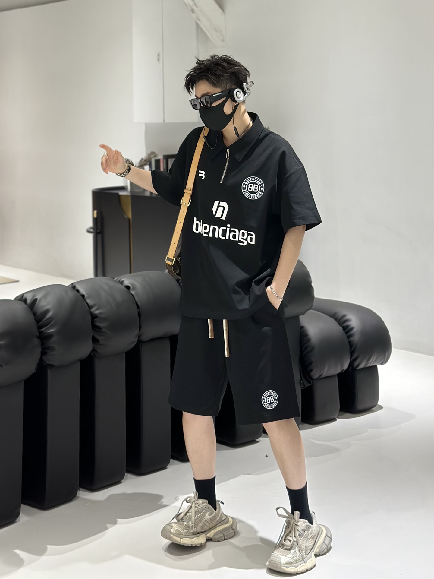 Balenciaga Paris 2024 Summer Polo Shirt & Shorts Collection (DG#B02) - 图片 1