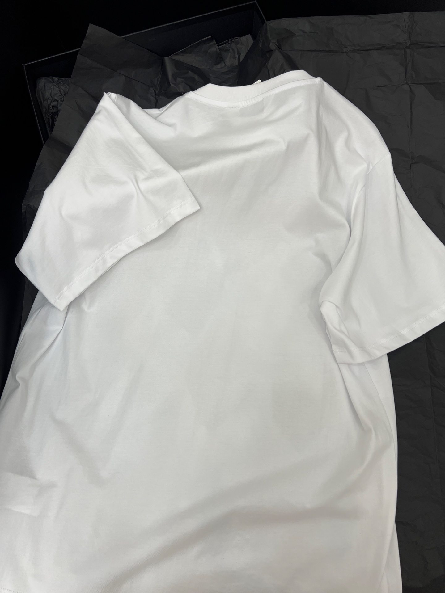 “Sweet Color Hierarchy: Butterfly-Stamp T-Shirts and 3-D Prints Fashion Pack” - 图片 6