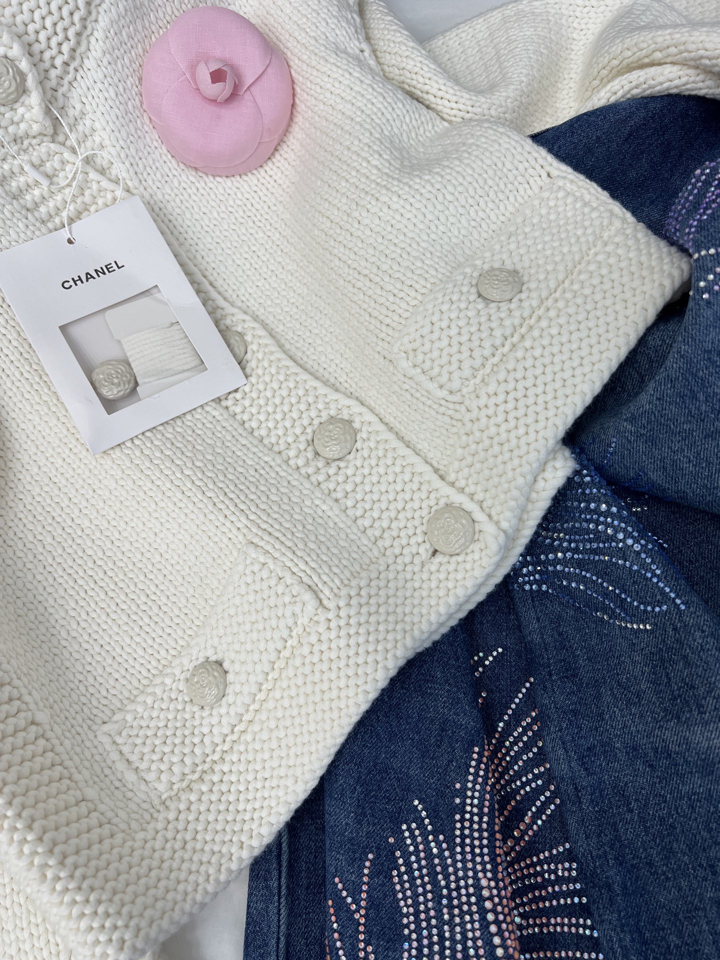 Elegant Floral Button Knit Cardigan - Chic & Versatile Women's Wear 6 i1751971939804 4586 0 10