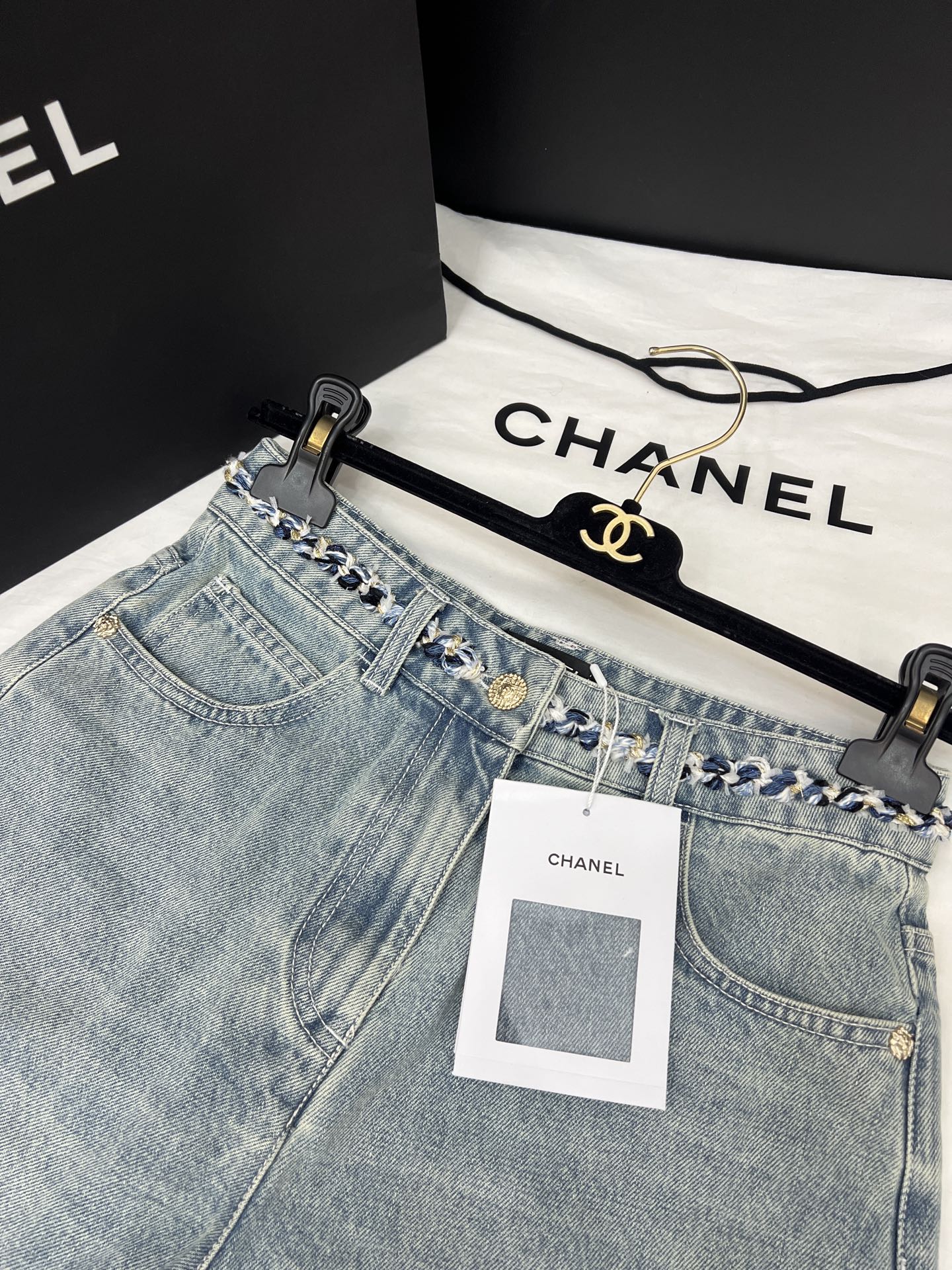Retro Summer Fashion: High-Waisted Shorts, Hot Pants, Belt Decorations – Stylish and Trendy - 图片 2