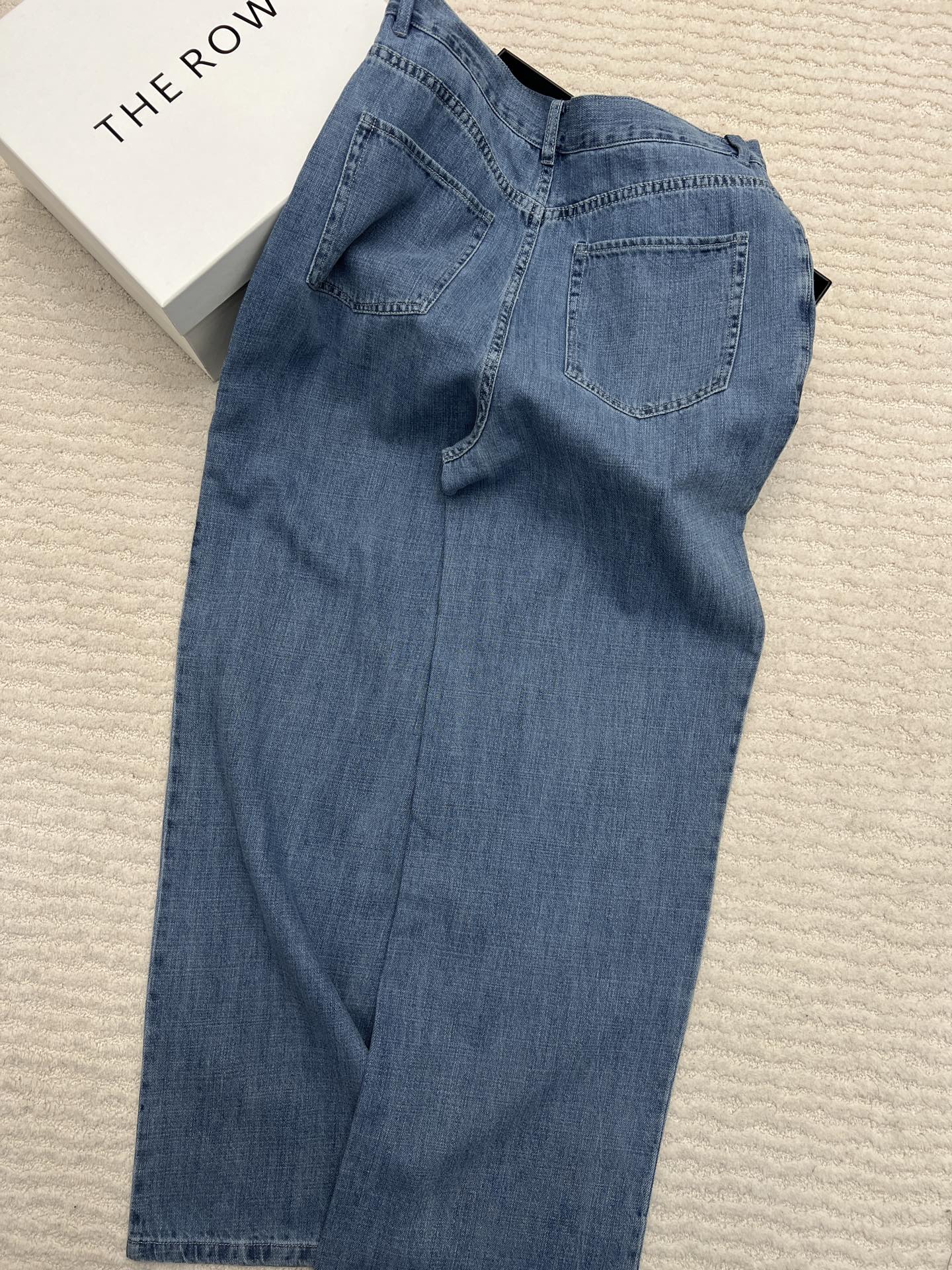 Title: P696 Original Hard-Core Female Suit Review Summary: Stylish girl’s need for SML pants is irresistible in this hard-core female suit. - 图片 5