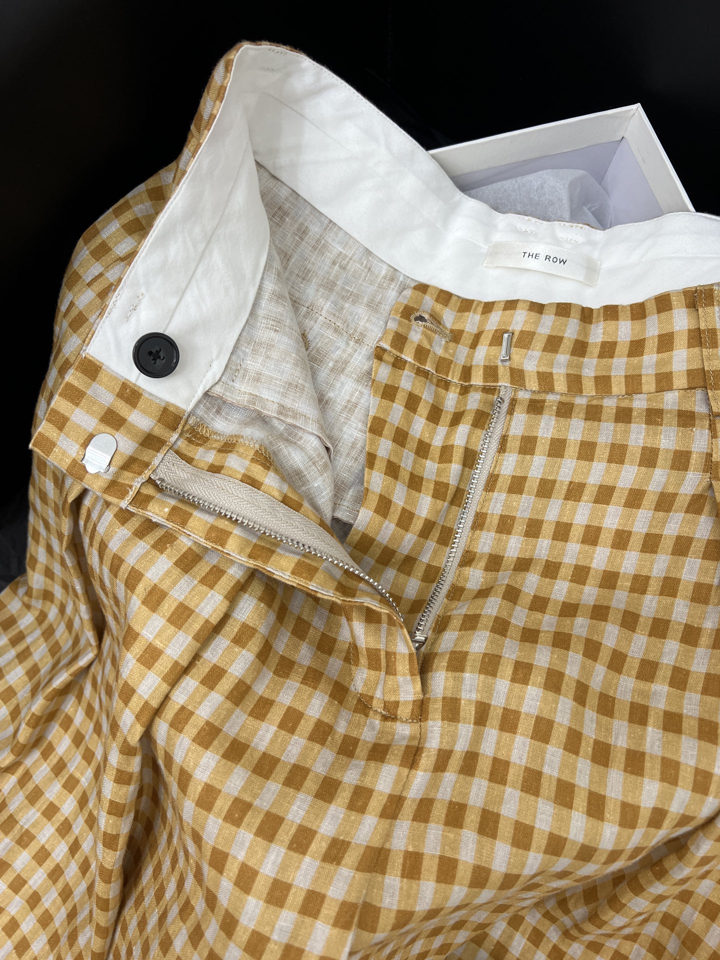 “Original Hard-Core Female Suit with Wide-Legged Pants and Thongs – Retro Style Package” - 图片 3