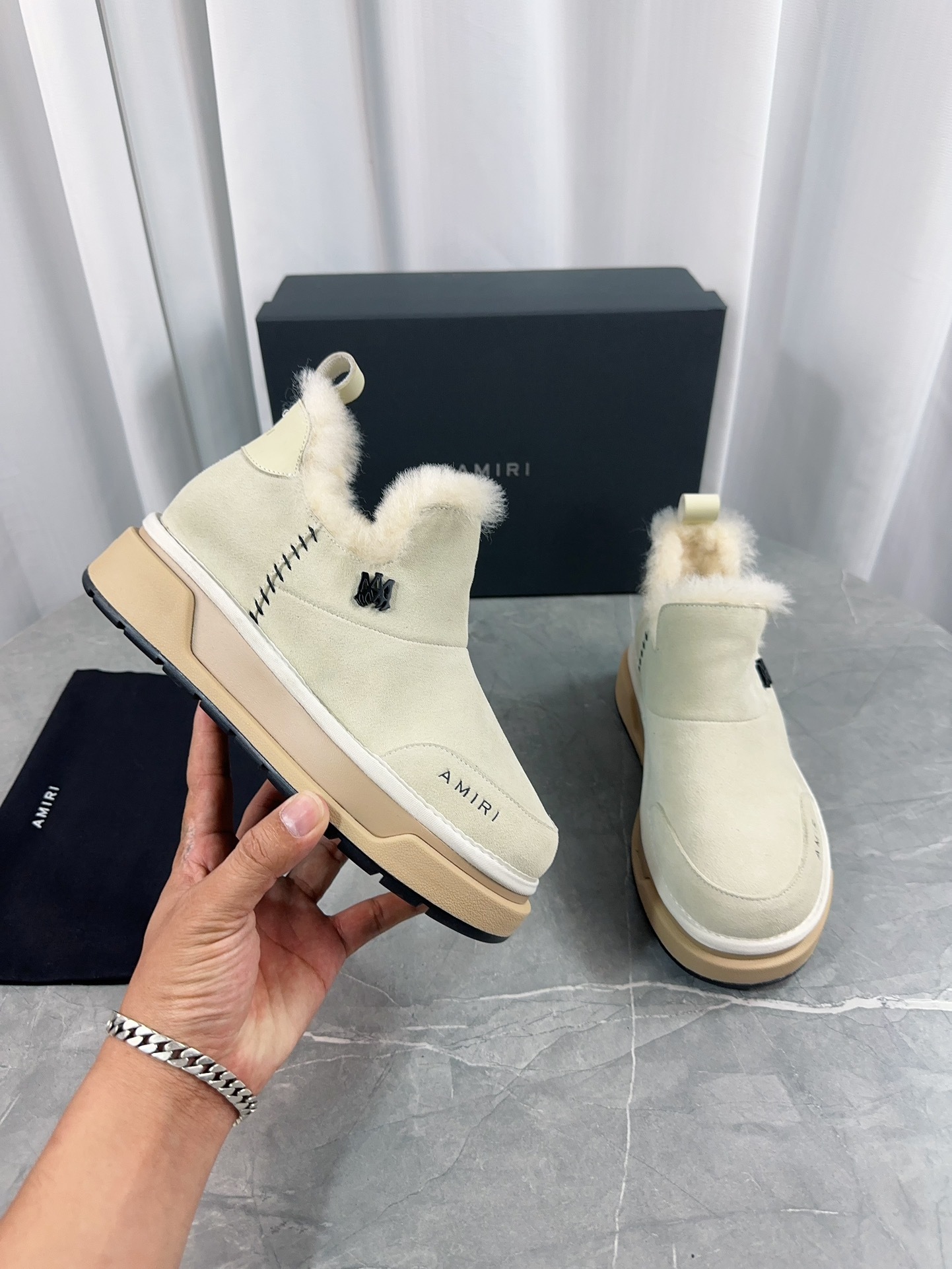 Amiri 7030 Series: Thick Boots with Unique Design and Warm Interior - 图片 8