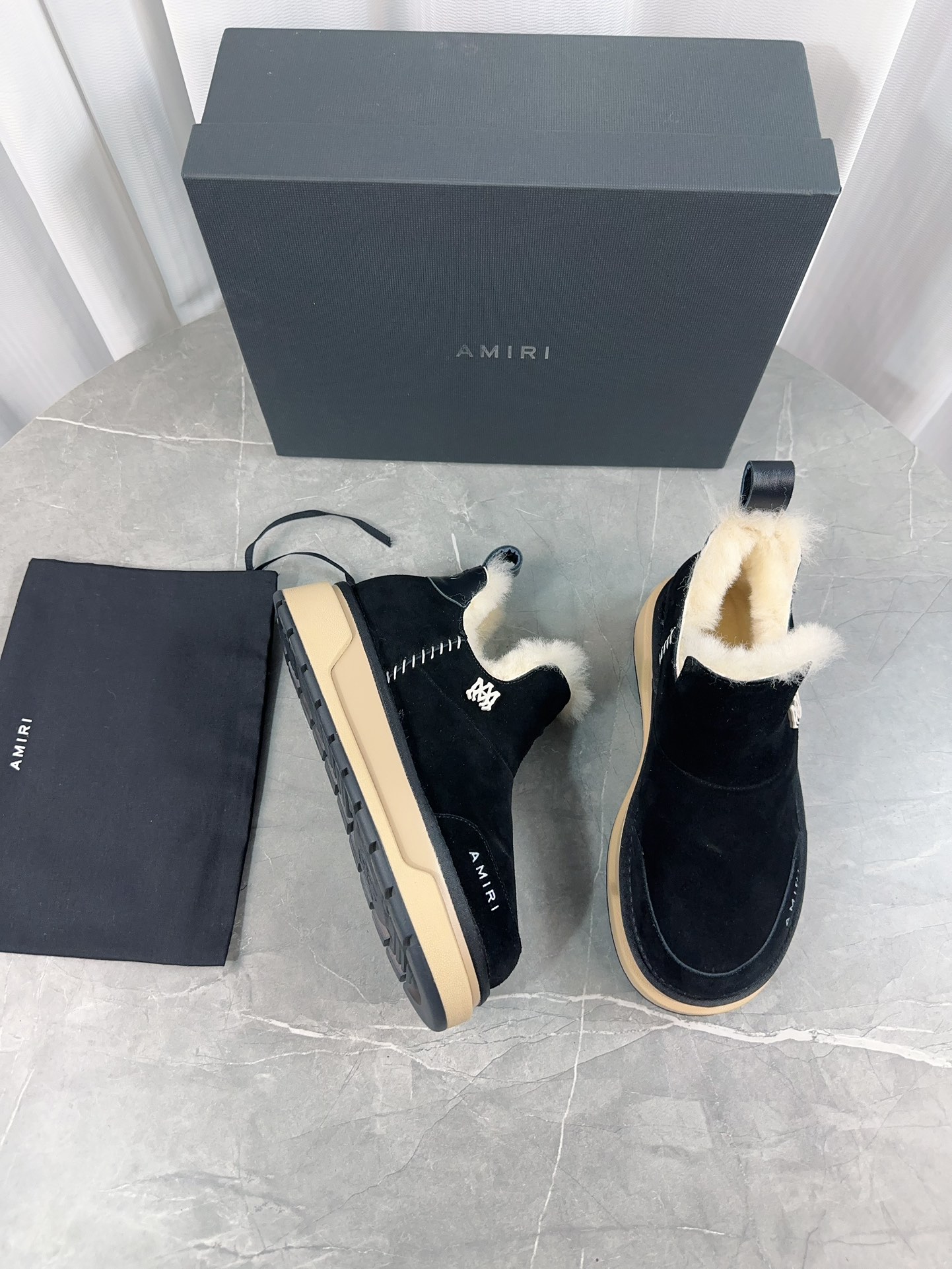 Review of 700 Amiri 7030 Series Boots: Thick, Warm, and Stylish Craftsmanship - 图片 6