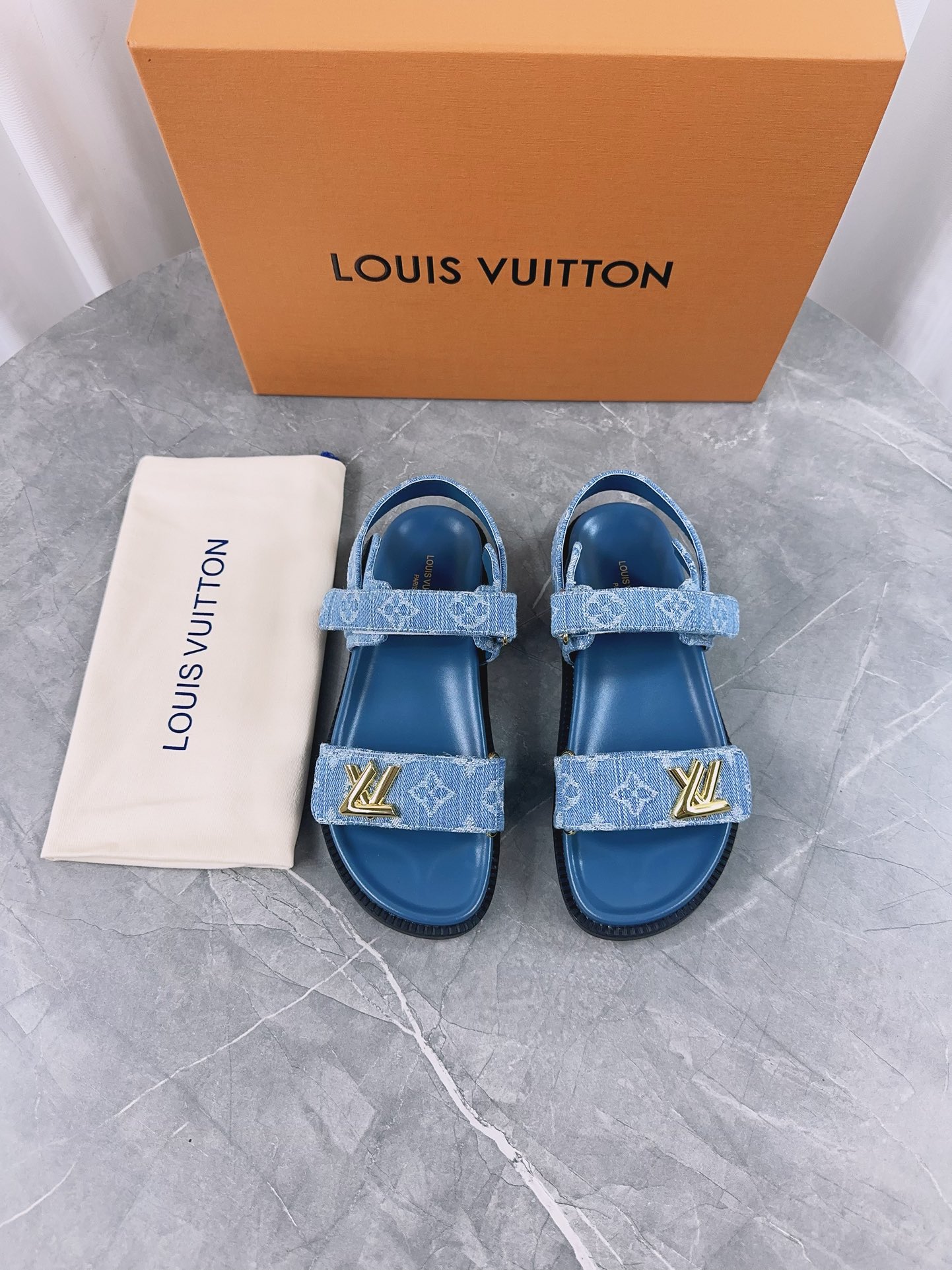 Louis Vuitton Venta
 Zapatos Sandalias Tpu Colección primavera – verano Vintage Playa