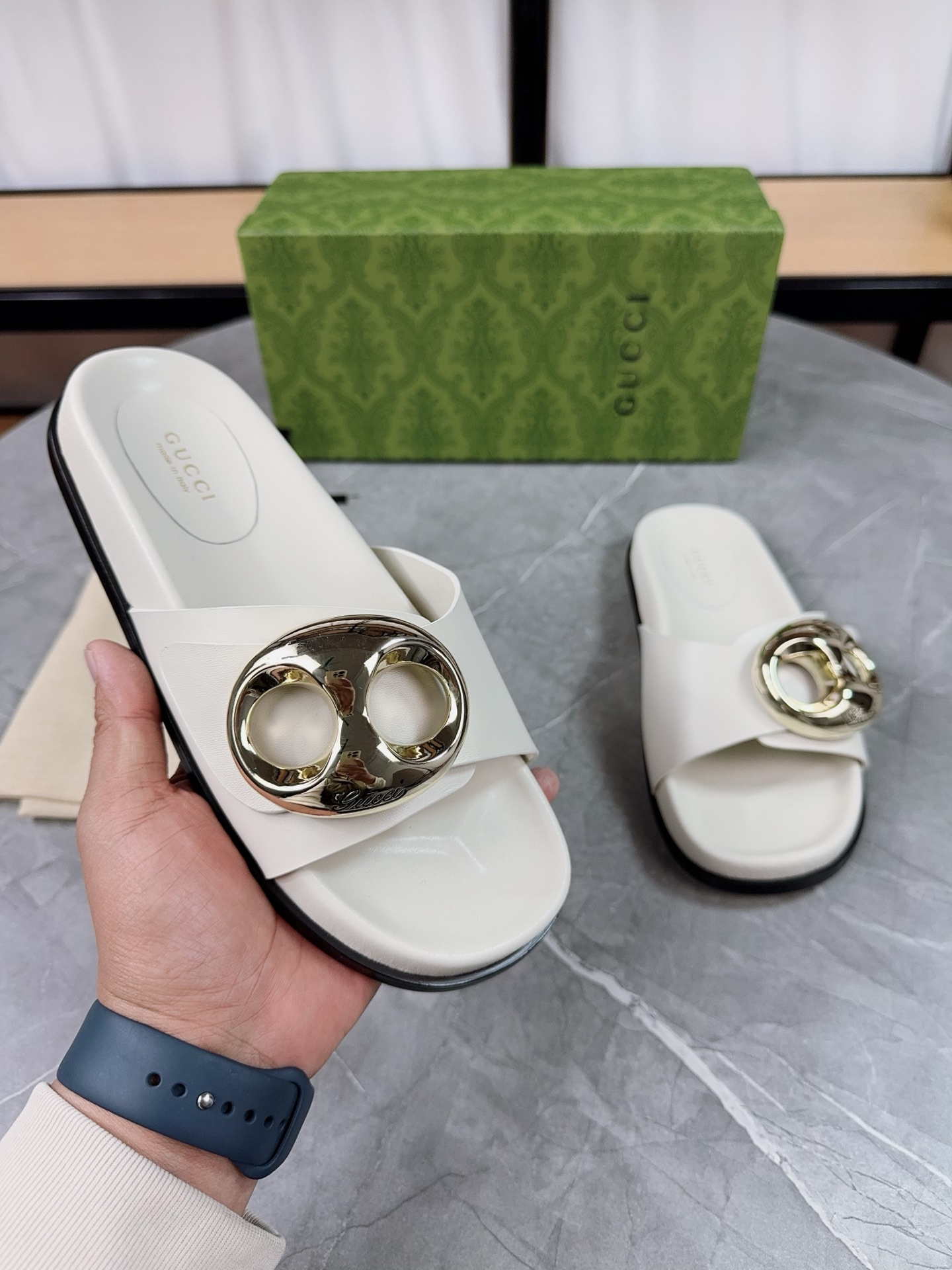 Gucci Women's White Leather Sandals with Gold-Tone Hardware and Open Toe 9 i1739943419104 7767 0 7