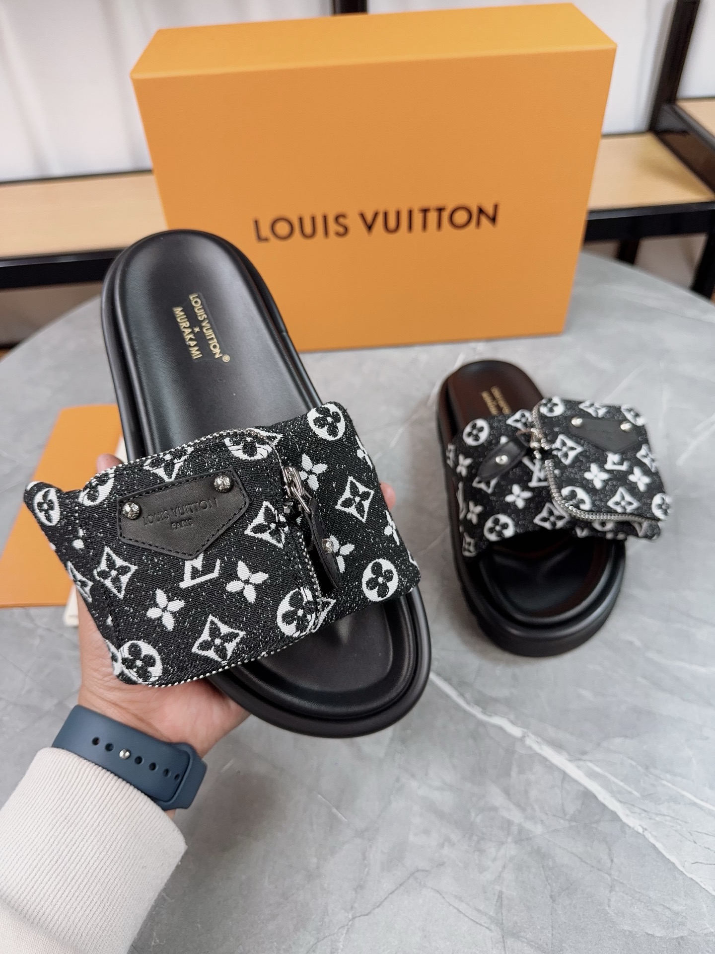 Louis Vuitton Pool Pillow Comfort Flat Sandal Monogram Fabric Black 10 i1739962543422 6683 0 8