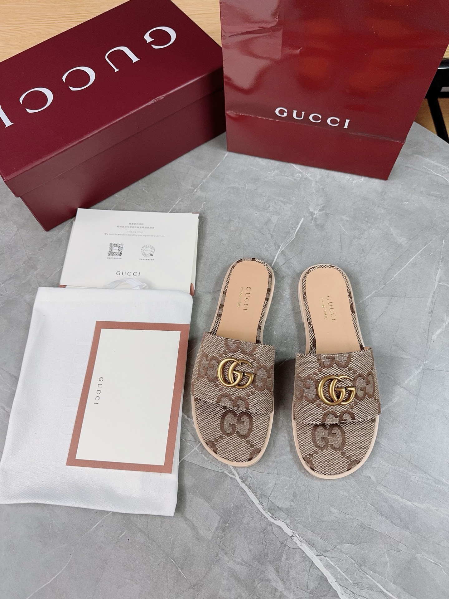 Gucci Women's Flat Sandals with Beige GG Motif 3 i1741067103108 8000 0 1