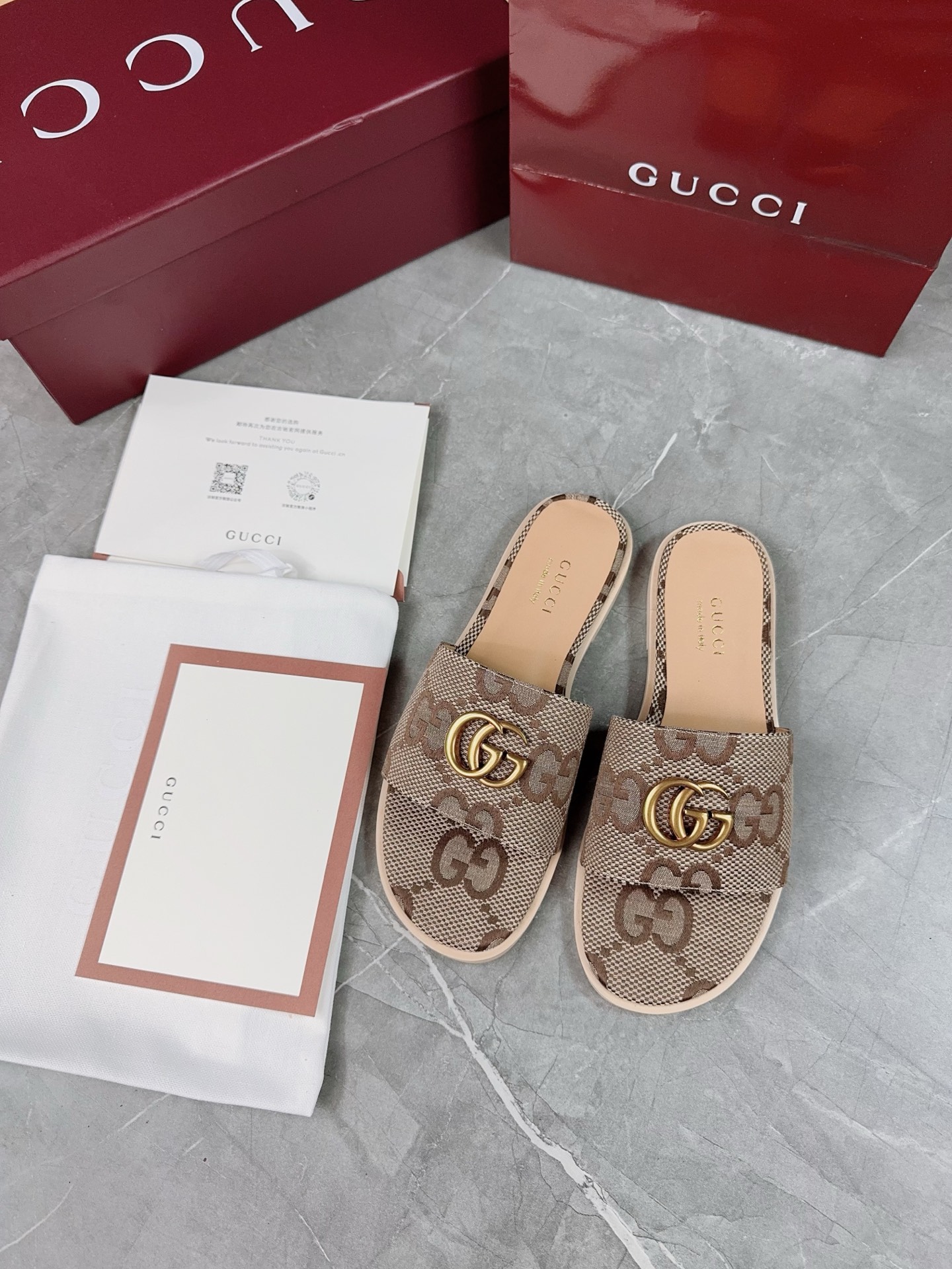 Gucci Women's Flat Sandals with Beige GG Motif 9 i1741067104871 4609 0 7