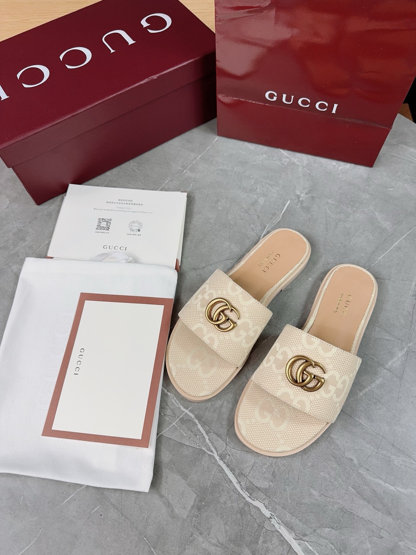 Gucci Women's Flat Sandals with Beige GG Motif and Leather Sole 6 i1741067118212 9920 0 5