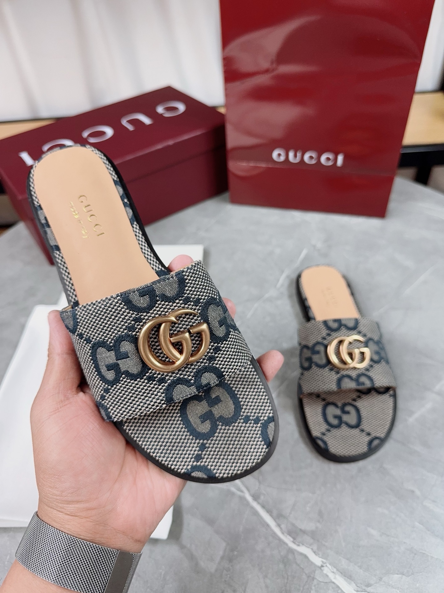 Gucci Women's Flat Sandals with GG Canvas - Comfortable & Stylish Flats