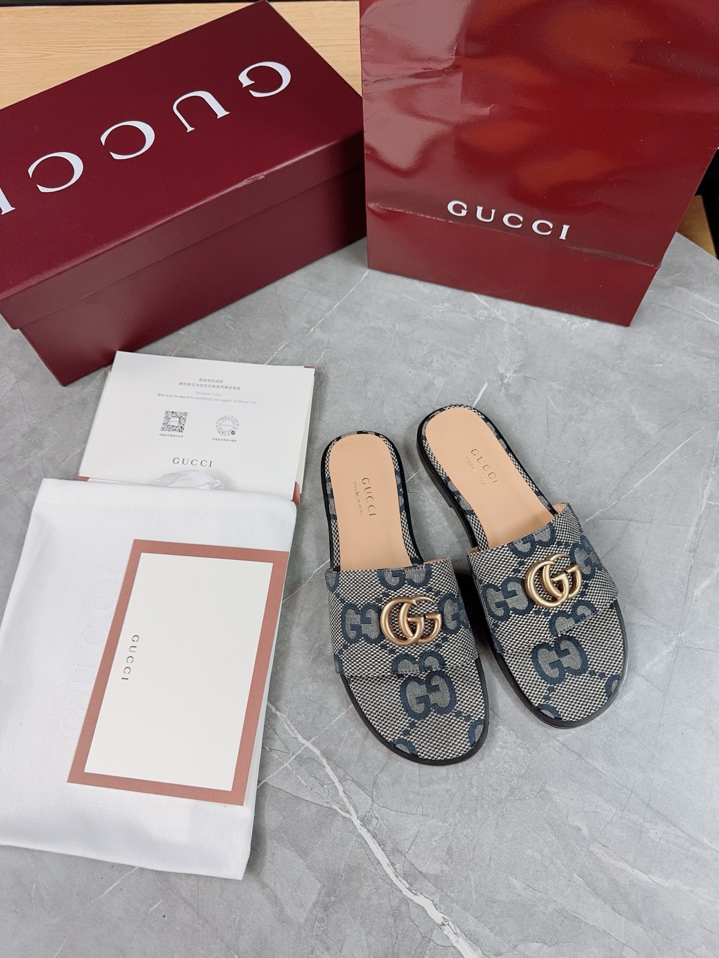 Gucci Women's Flat Sandals with GG Canvas - Comfortable & Stylish Flats 6 i1741067135351 7017 0 4