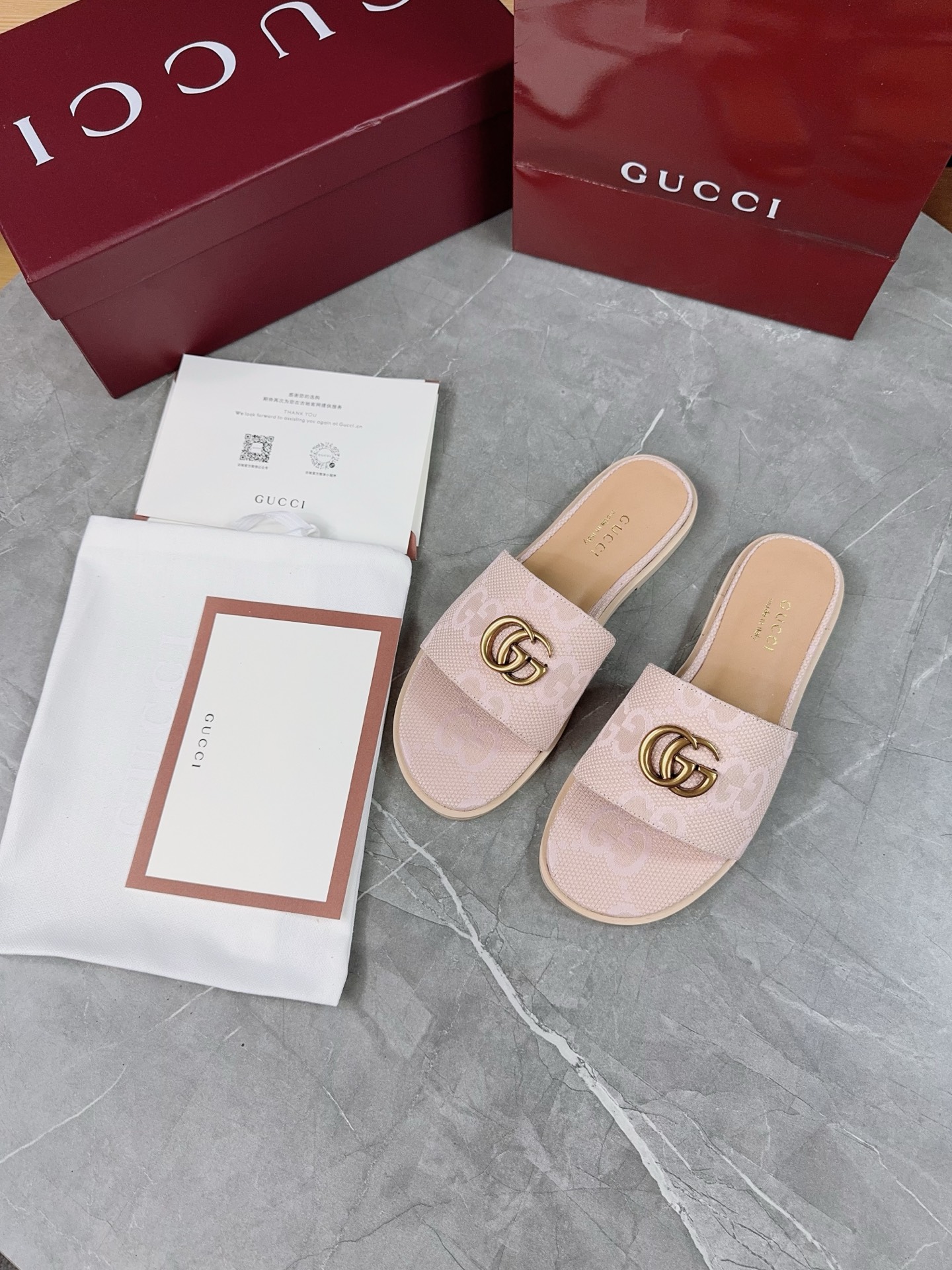 Gucci Women's Flat Pink GG Slides Sandals, Iconic Style & Comfort for Ladies 3 i1741067177365 4135 0 1