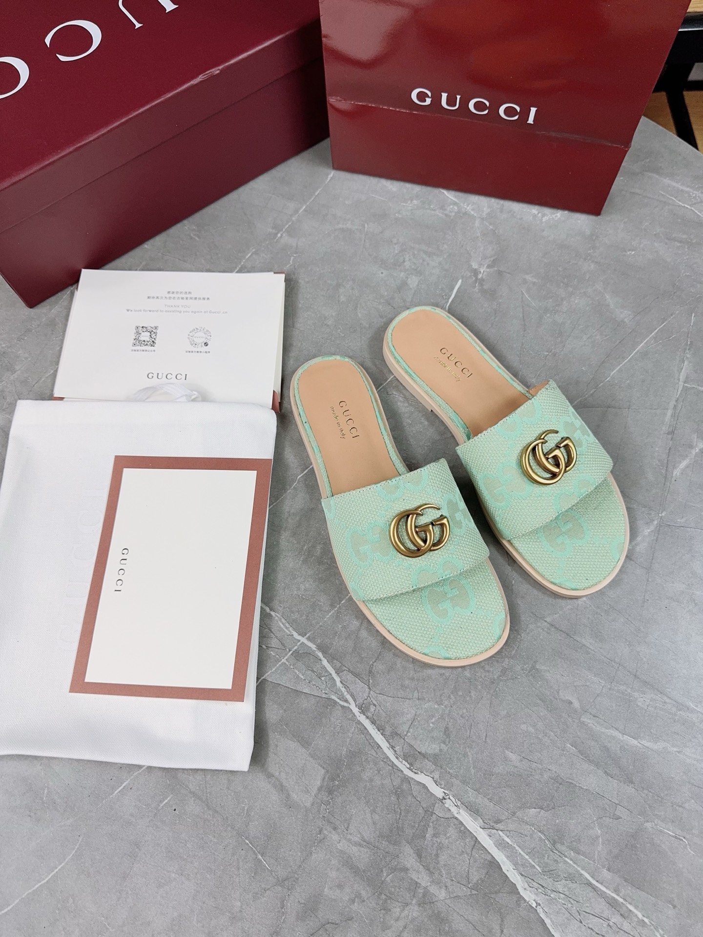 Gucci Women's Flat Sandals with GG Motif - Stylish Summer Slides 6 i1741067204486 3115 0 5