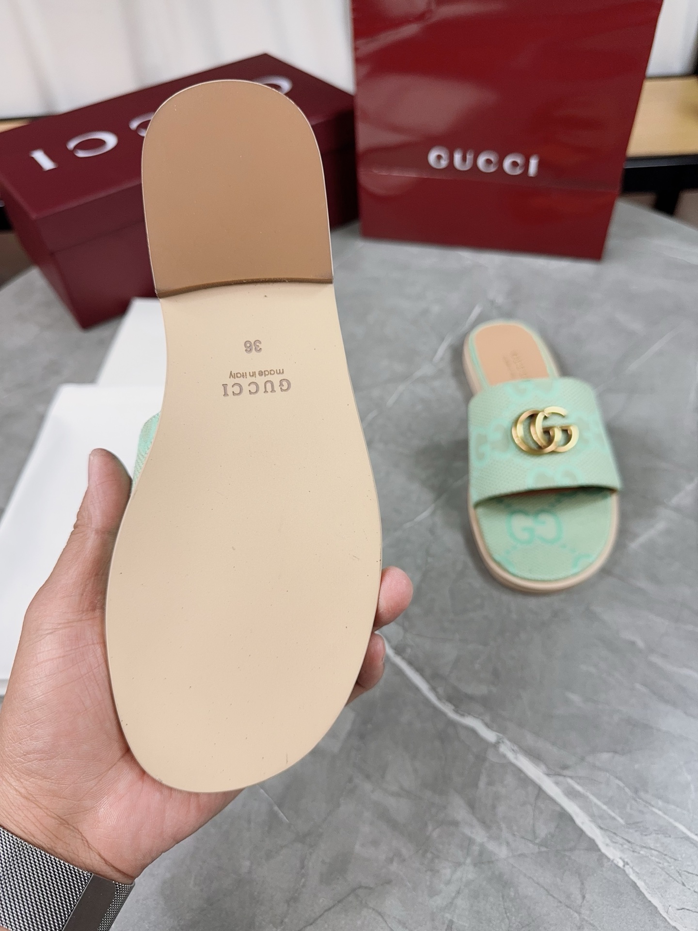 Gucci Women's Flat Sandals with GG Motif - Stylish Summer Slides 9 i1741067204488 1830 0 8