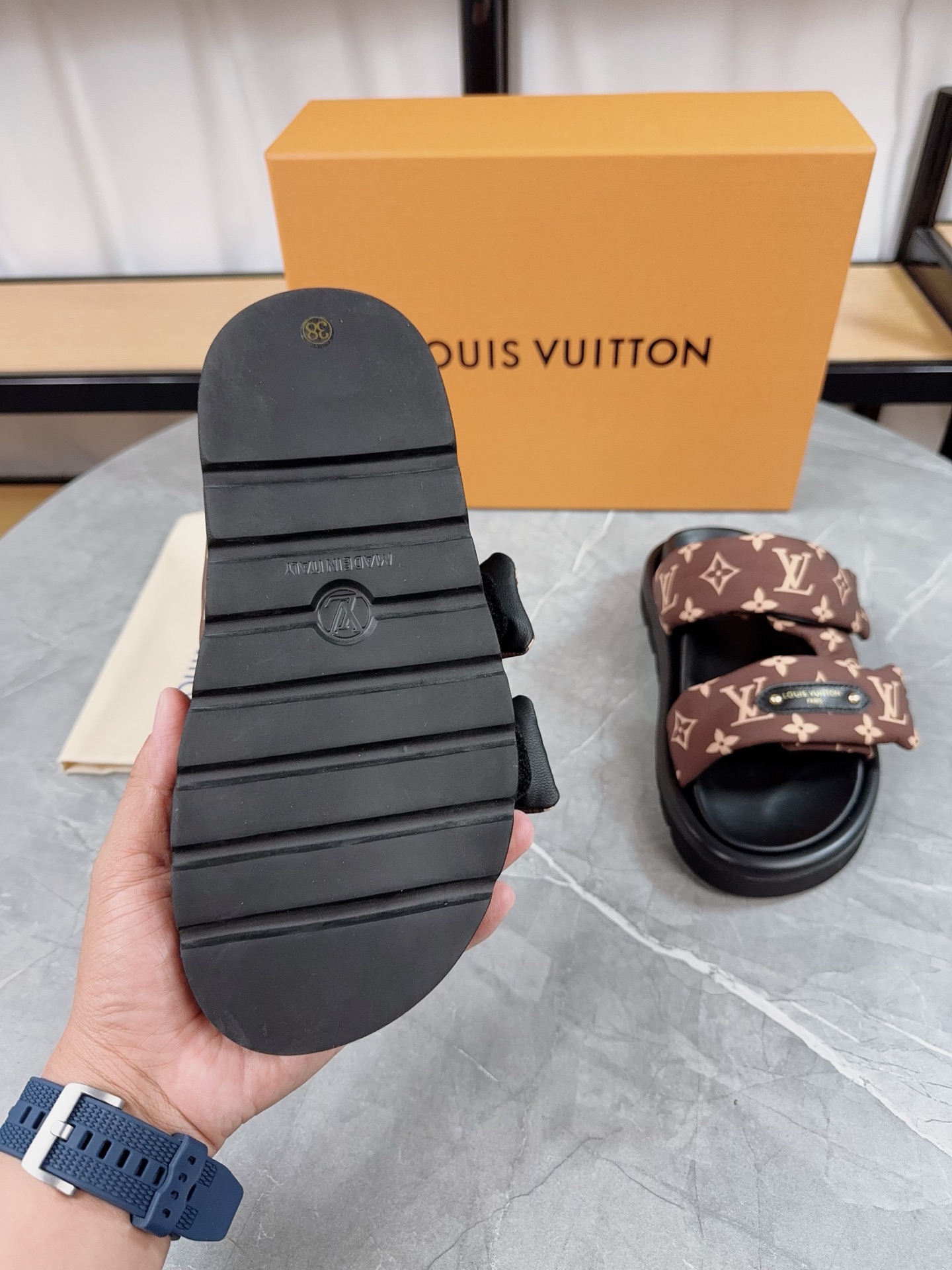 Louis Vuitton Pool Pillow Comfort Flat Sandal Monogram Embossed Slides 6 i1742032021014 9238 0 5