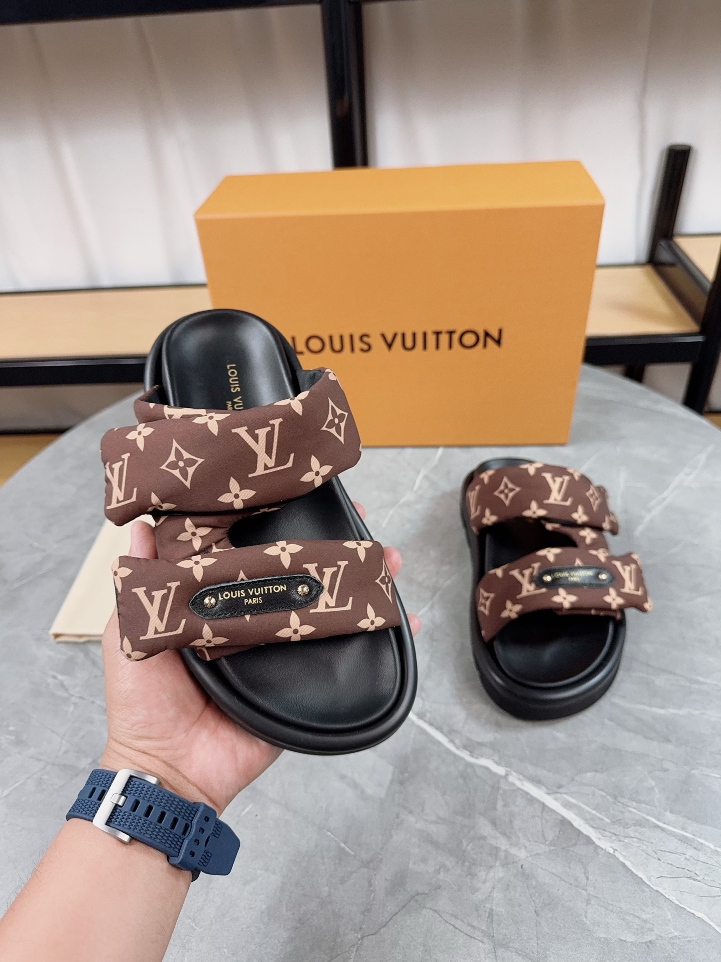 Louis Vuitton Pool Pillow Comfort Flat Sandal Monogram Embossed Slides 8 i1742032021020 1342 0 7