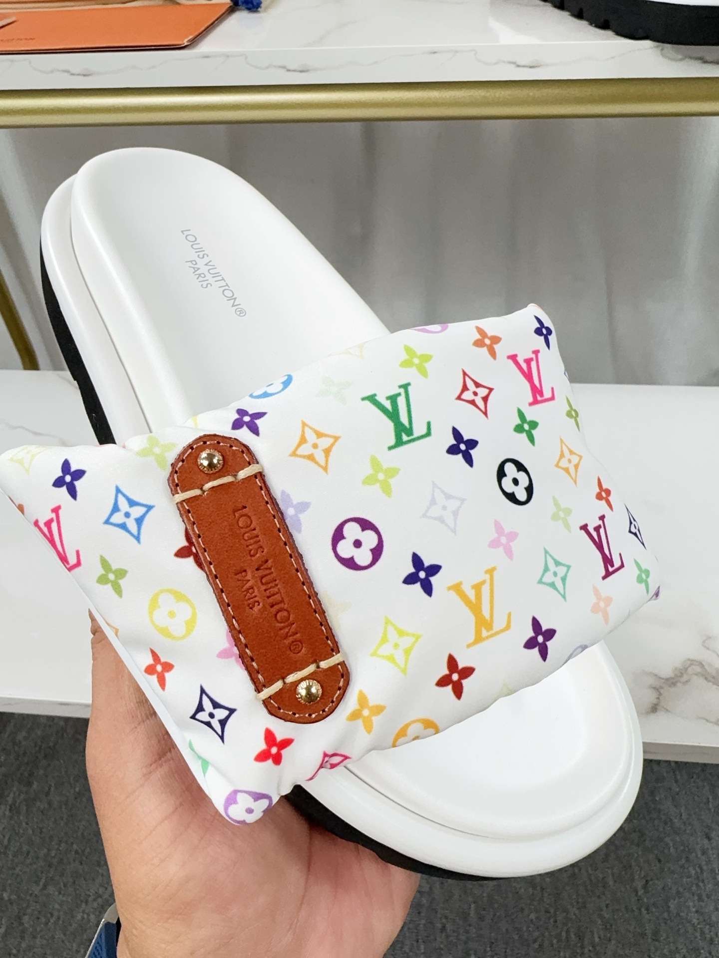 Louis Vuitton Pool Pillow Comfort Flat Sandal with Monogram, White 8 i1742363613843 6360 0 7