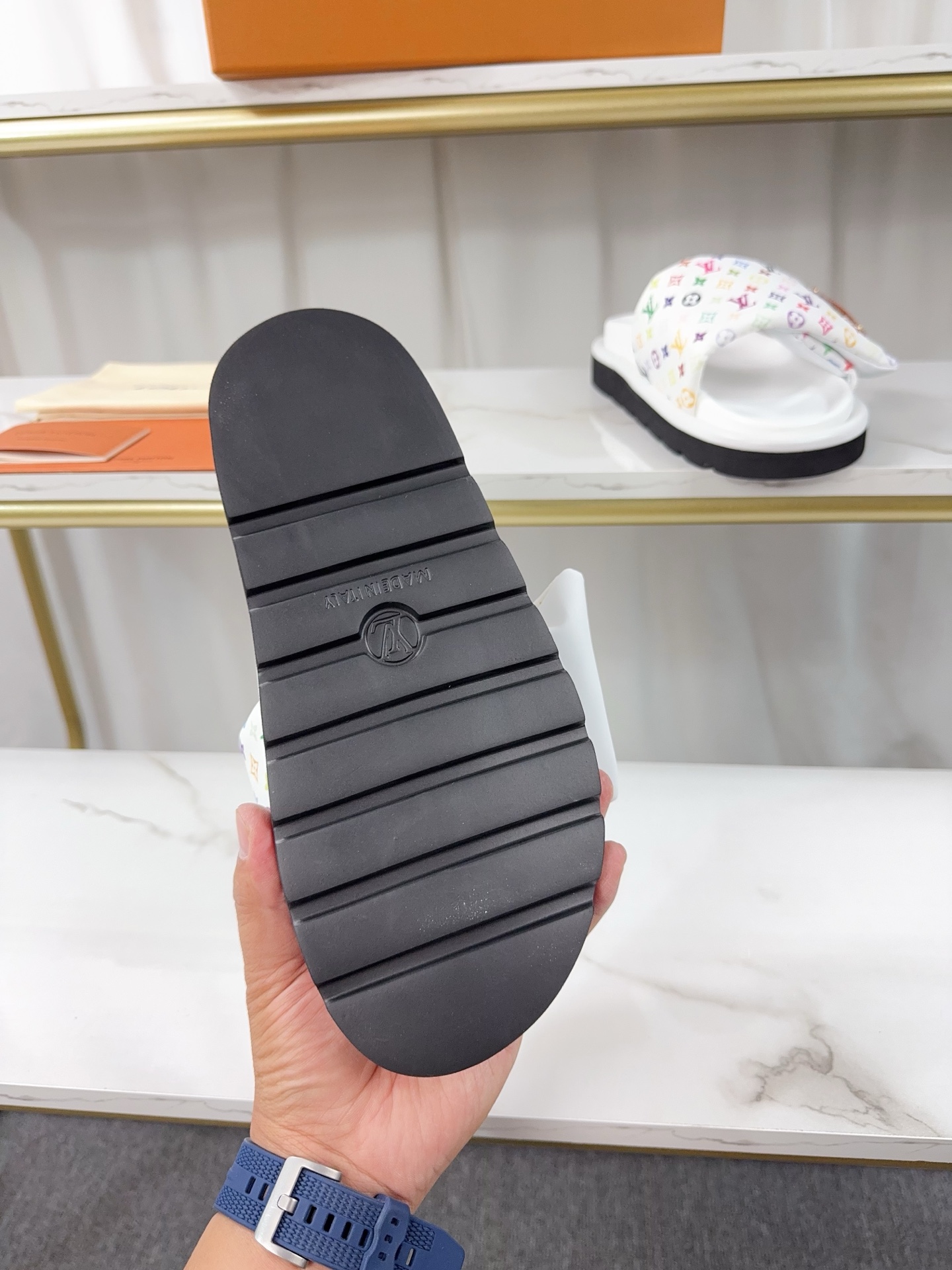 Louis Vuitton Pool Pillow Comfort Flat Sandal with Monogram, White 9 i1742363615241 7912 0 8