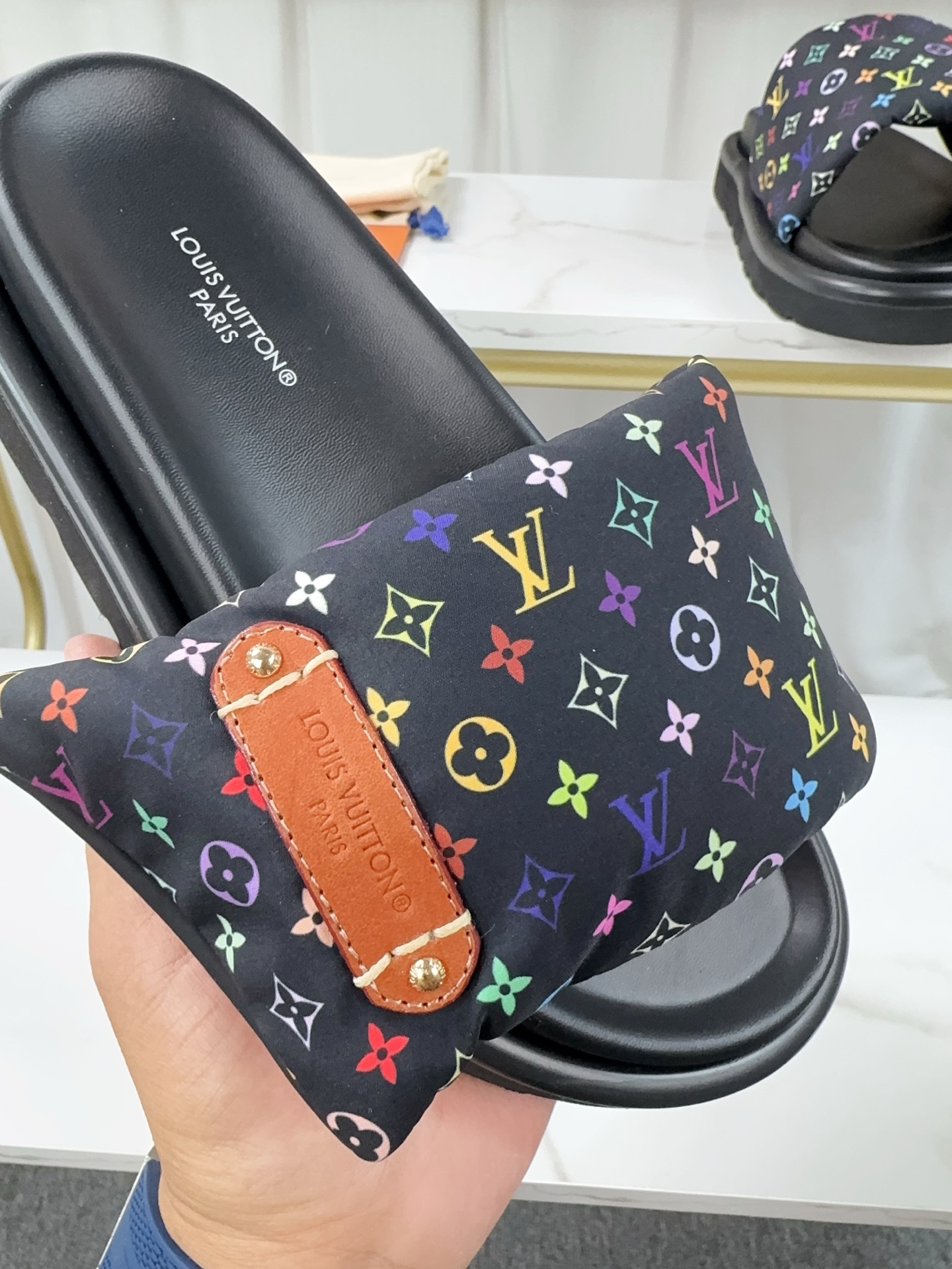 Louis Vuitton Pool Pillow Comfort Flat Sandal Monogram Fabric 7 i1742363632415 56 0 6