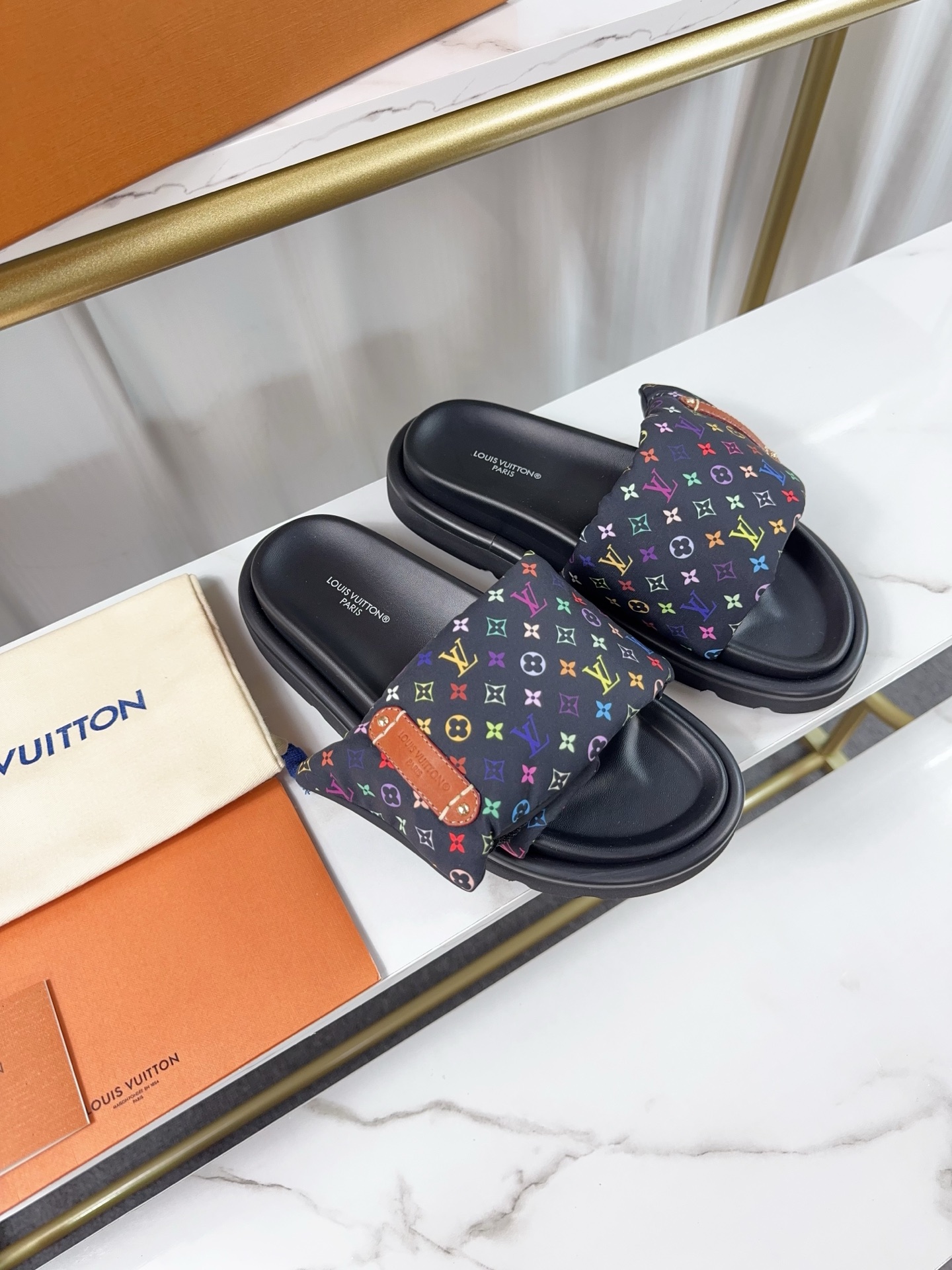 Louis Vuitton Pool Pillow Comfort Flat Sandal Monogram Fabric 5 i1742363633088 7877 0 3