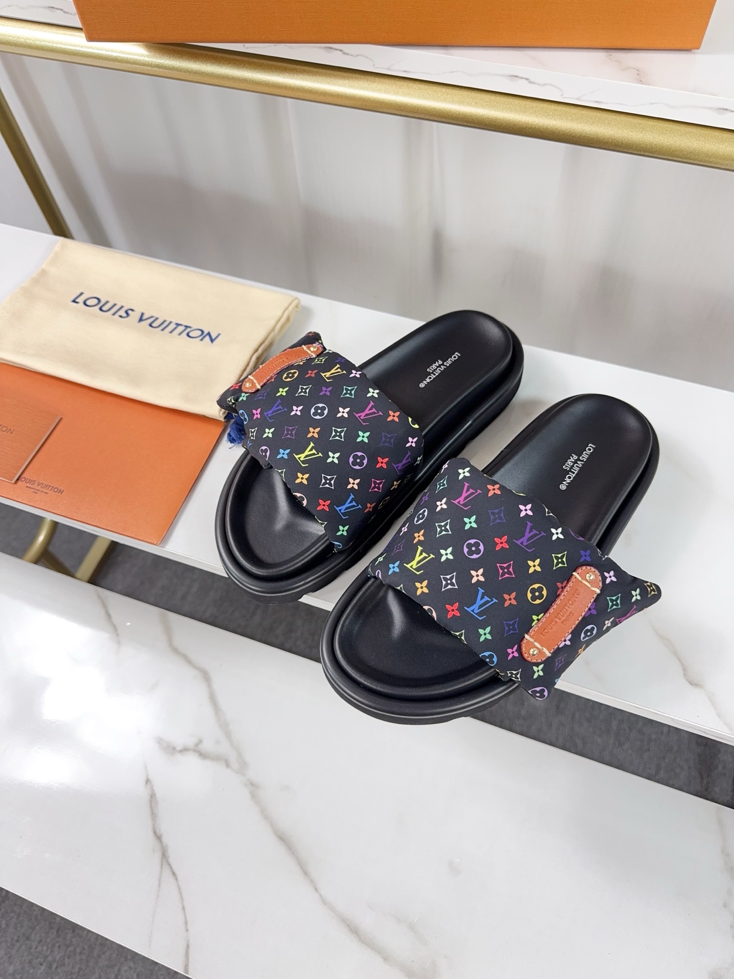 Louis Vuitton Pool Pillow Comfort Flat Sandal Monogram Fabric 4 i1742363633090 9749 0 2