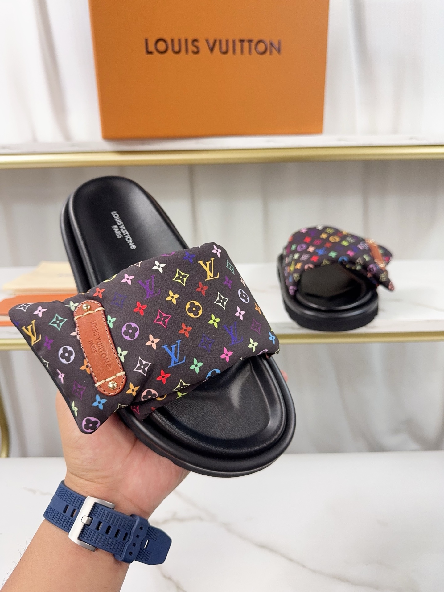 Louis Vuitton Pool Pillow Comfort Flat Sandal Monogram Fabric 7 i1742363650737 1732 0 5