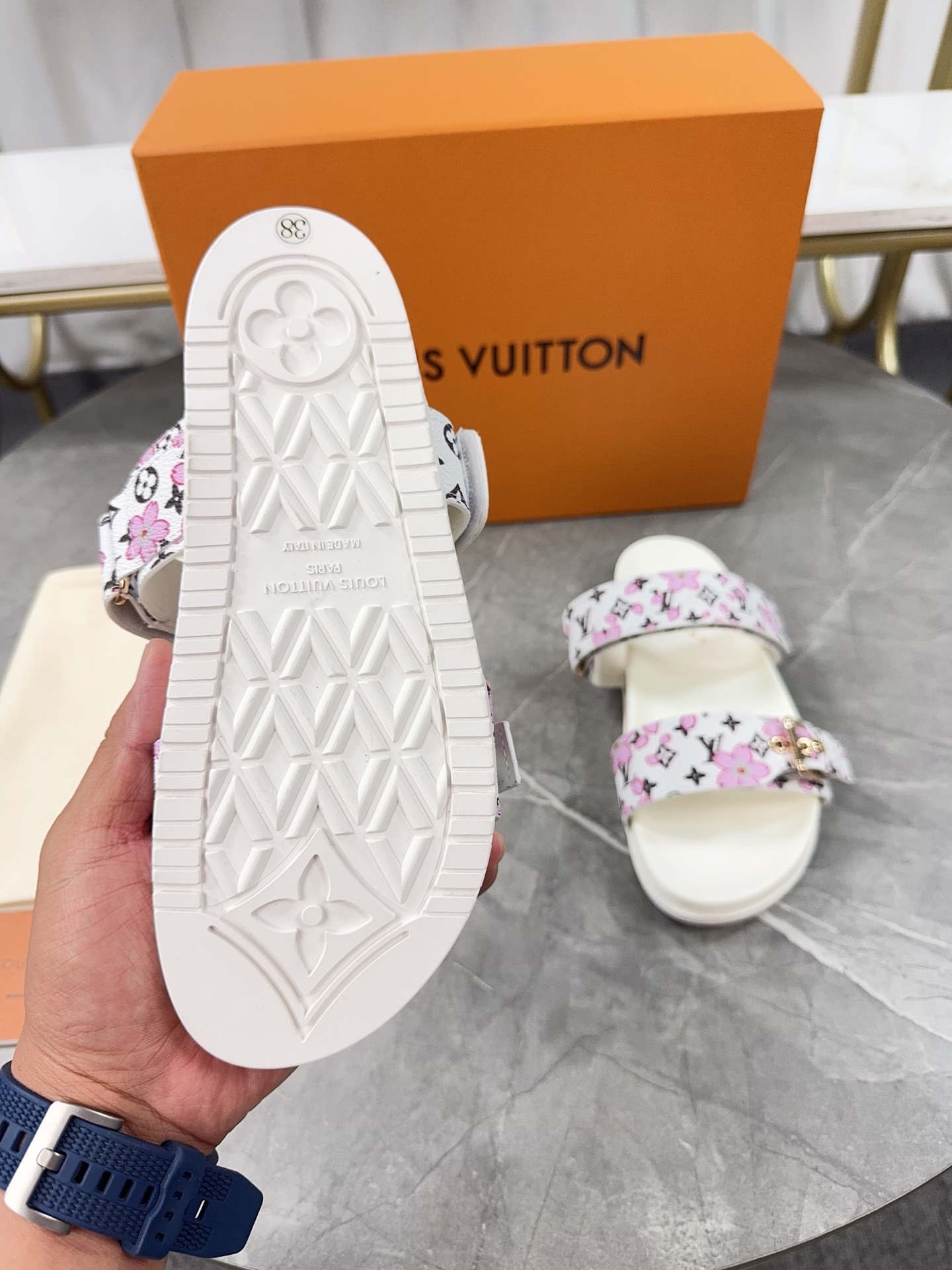 Louis Vuitton 2025 Spring/Summer Sandals with Adjustable Buckle 8 i1742807115370 403 0 6