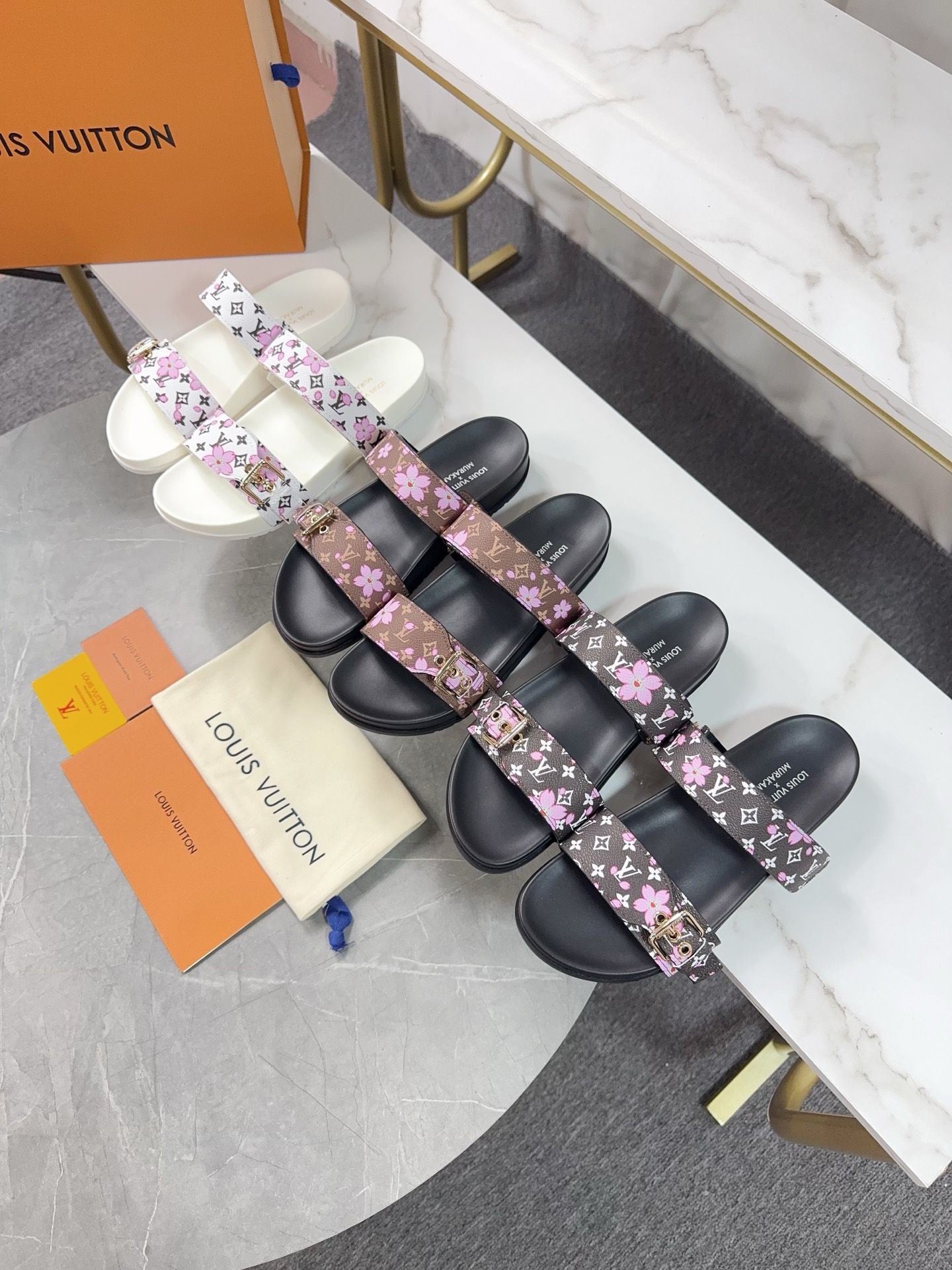 Louis Vuitton 2025 Spring/Summer Sandals with Adjustable Buckle 6 i1742807115375 1105 0 0