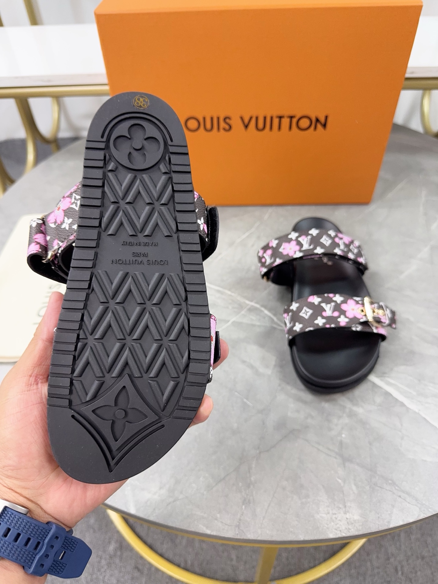 Louis Vuitton 2025 Summer Flower Logo Sandals, Adjustable Buckle Slides 8 i1742807310004 3772 0 5