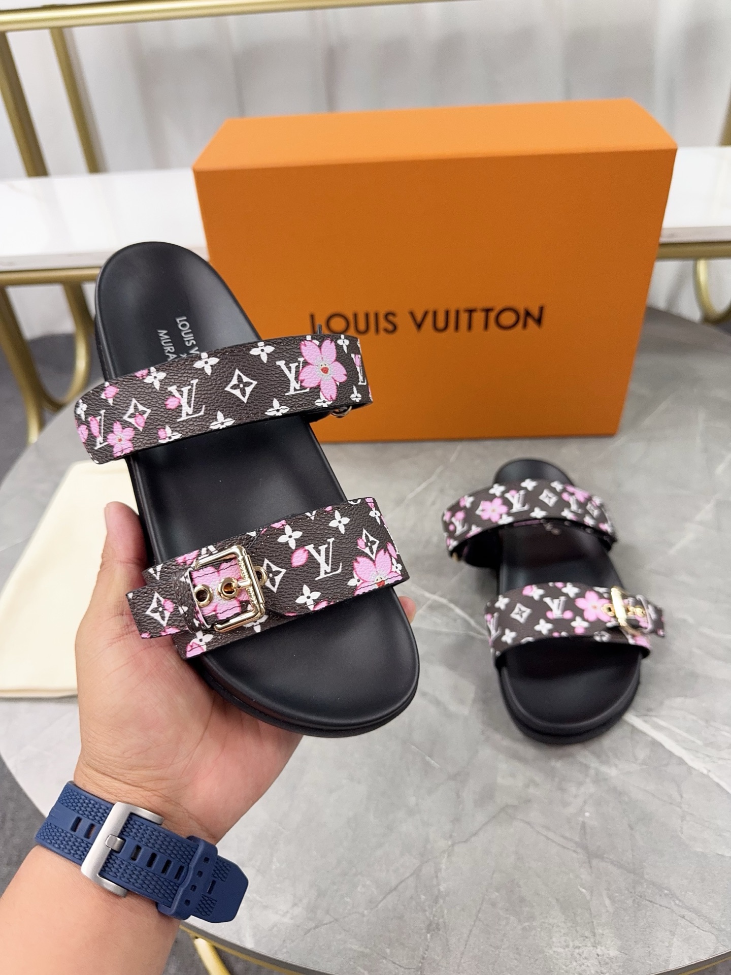 Louis Vuitton 2025 Summer Flower Logo Sandals, Adjustable Buckle Slides 1 Louis Vuitton 2025 Summer Flower Logo Sandals, Adjustable Buckle Slides