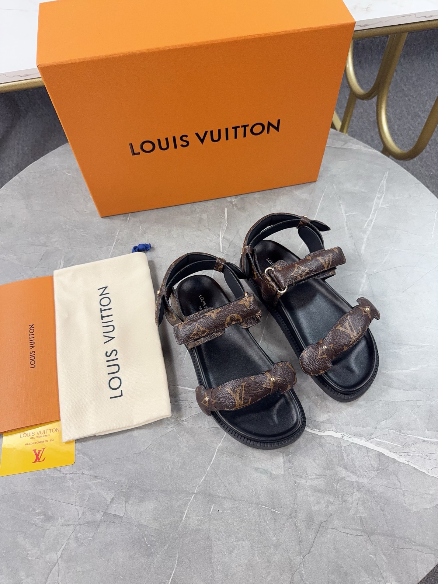 Louis Vuitton 2025 Spring/Summer Sandals - Premium Quality, Stylish Design 4 i1743066321280 3211 0 2