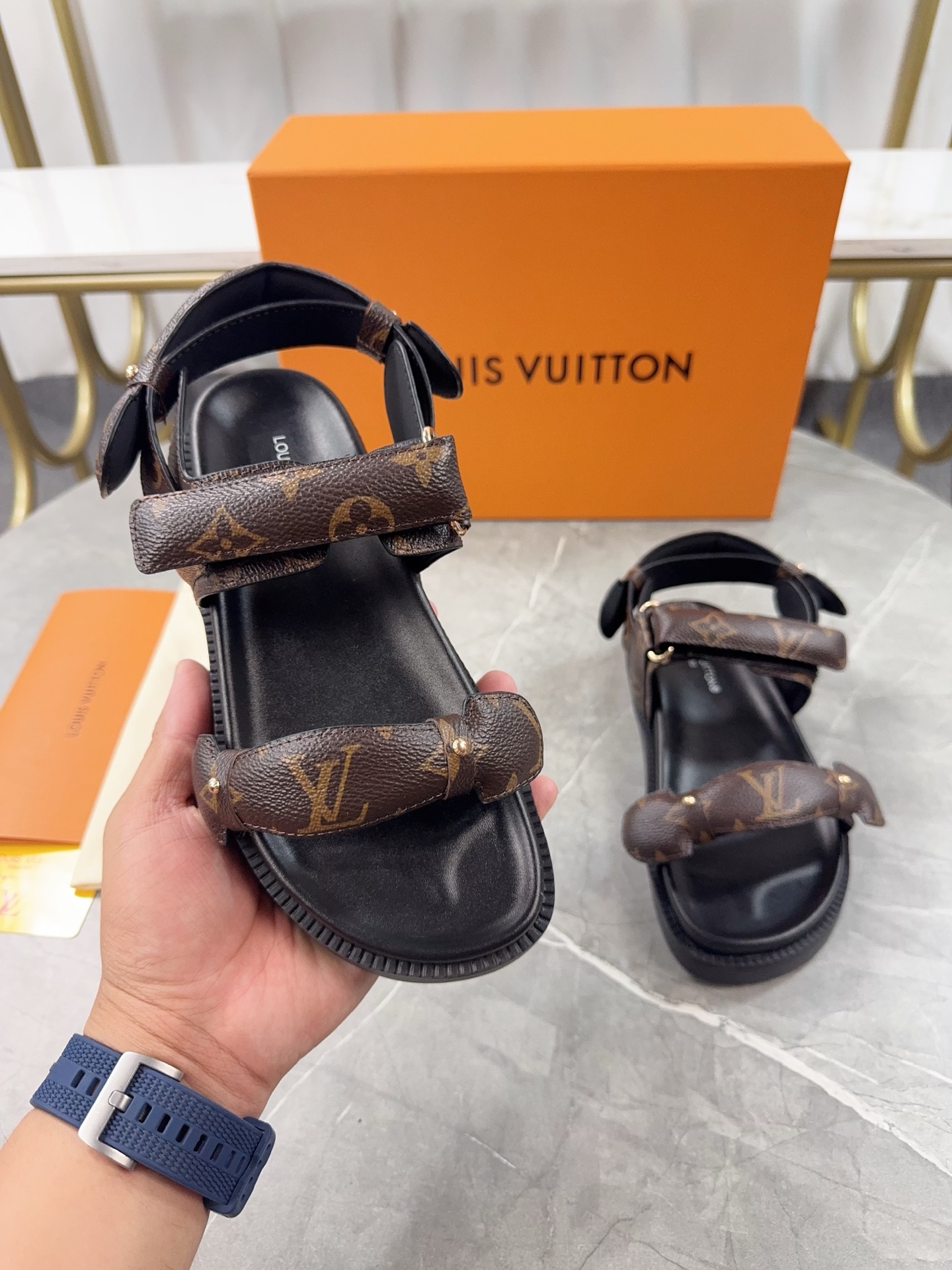 Louis Vuitton 2025 Spring/Summer Sandals - Premium Quality, Stylish Design 2 i1743066321901 1010 0 4